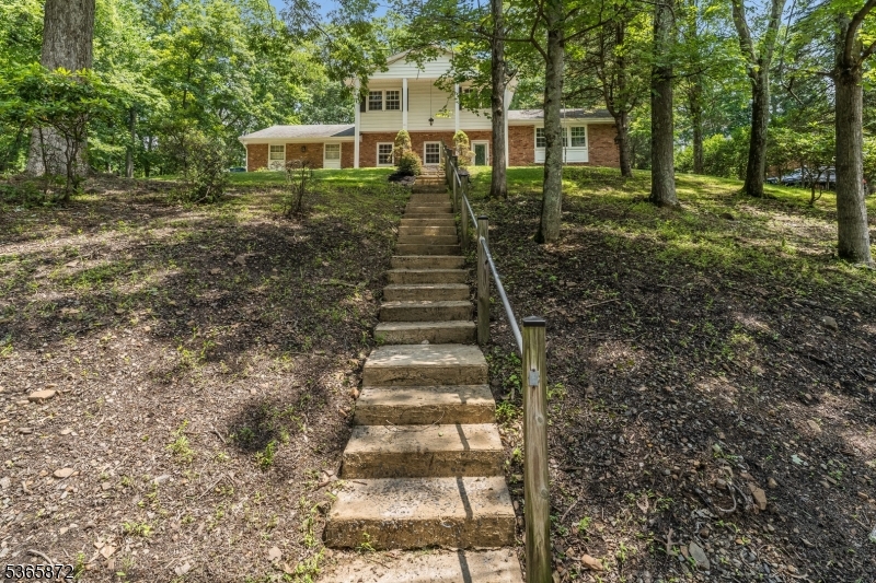 Bridgewater Twp., New Jersey, 08807, United States, 4 Bedrooms Bedrooms, ,3 BathroomsBathrooms,Residential,For Sale,1867393