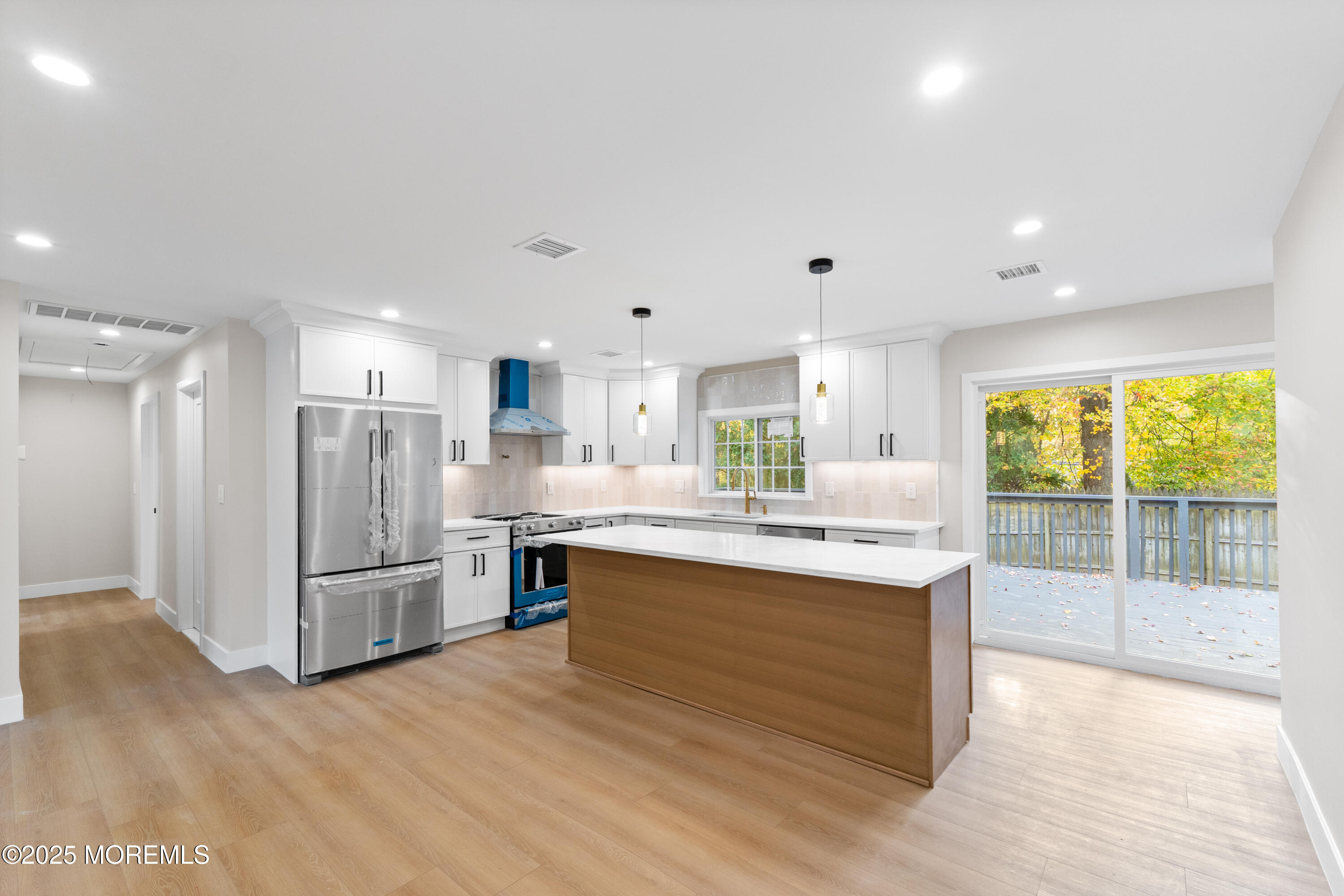 Middletown, New Jersey, 07748, United States, 3 Bedrooms Bedrooms, ,3 BathroomsBathrooms,Residential,For Sale,1987371