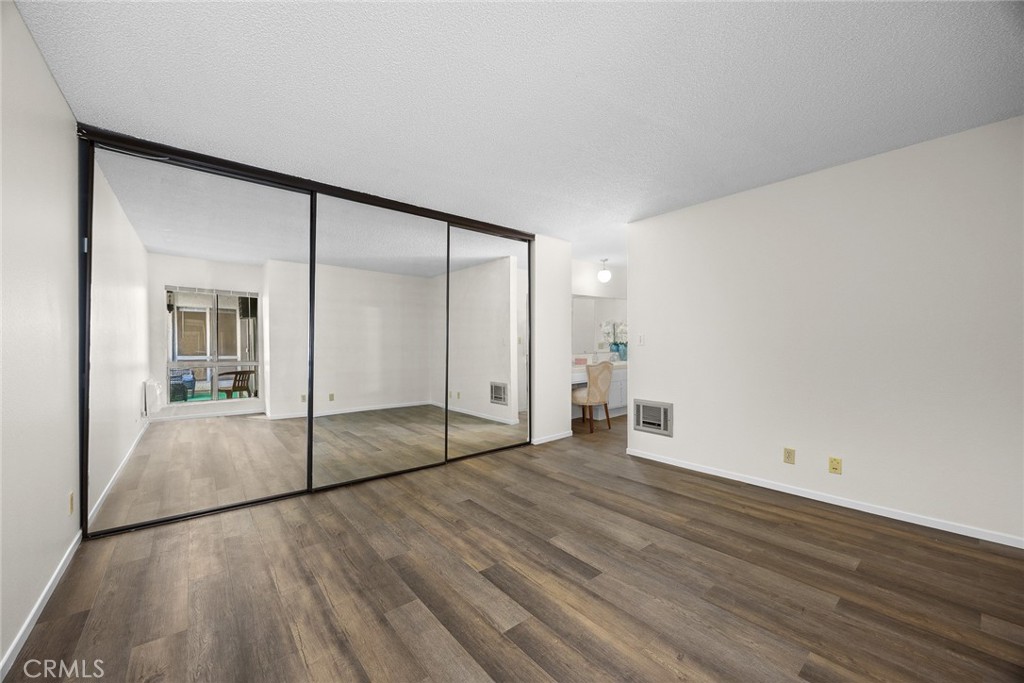 Pasadena, California, 91101, United States, 2 Bedrooms Bedrooms, ,1 BathroomBathrooms,Residential,For Sale,2002263