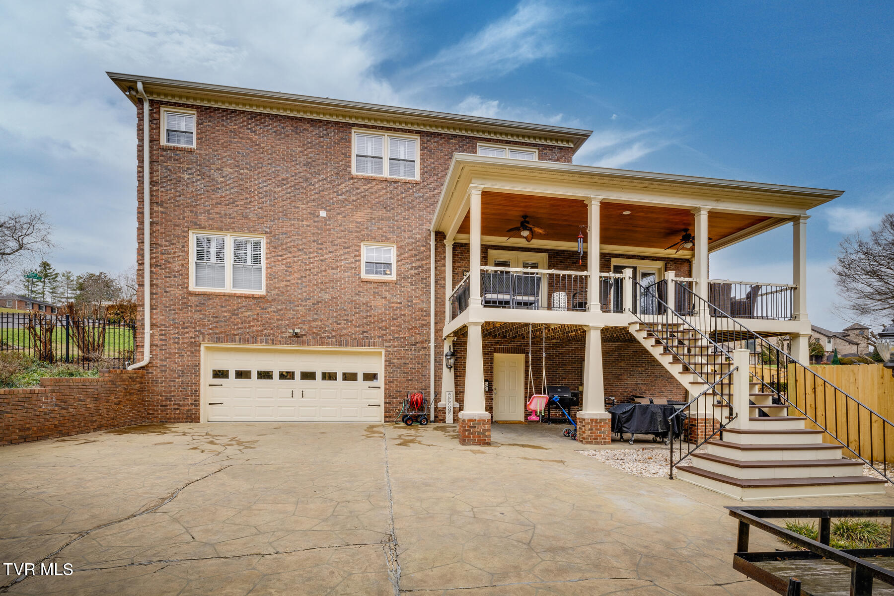 Kingsport, Tennessee, 37664, United States, 5 Bedrooms Bedrooms, ,5 BathroomsBathrooms,Residential,For Sale,1931023