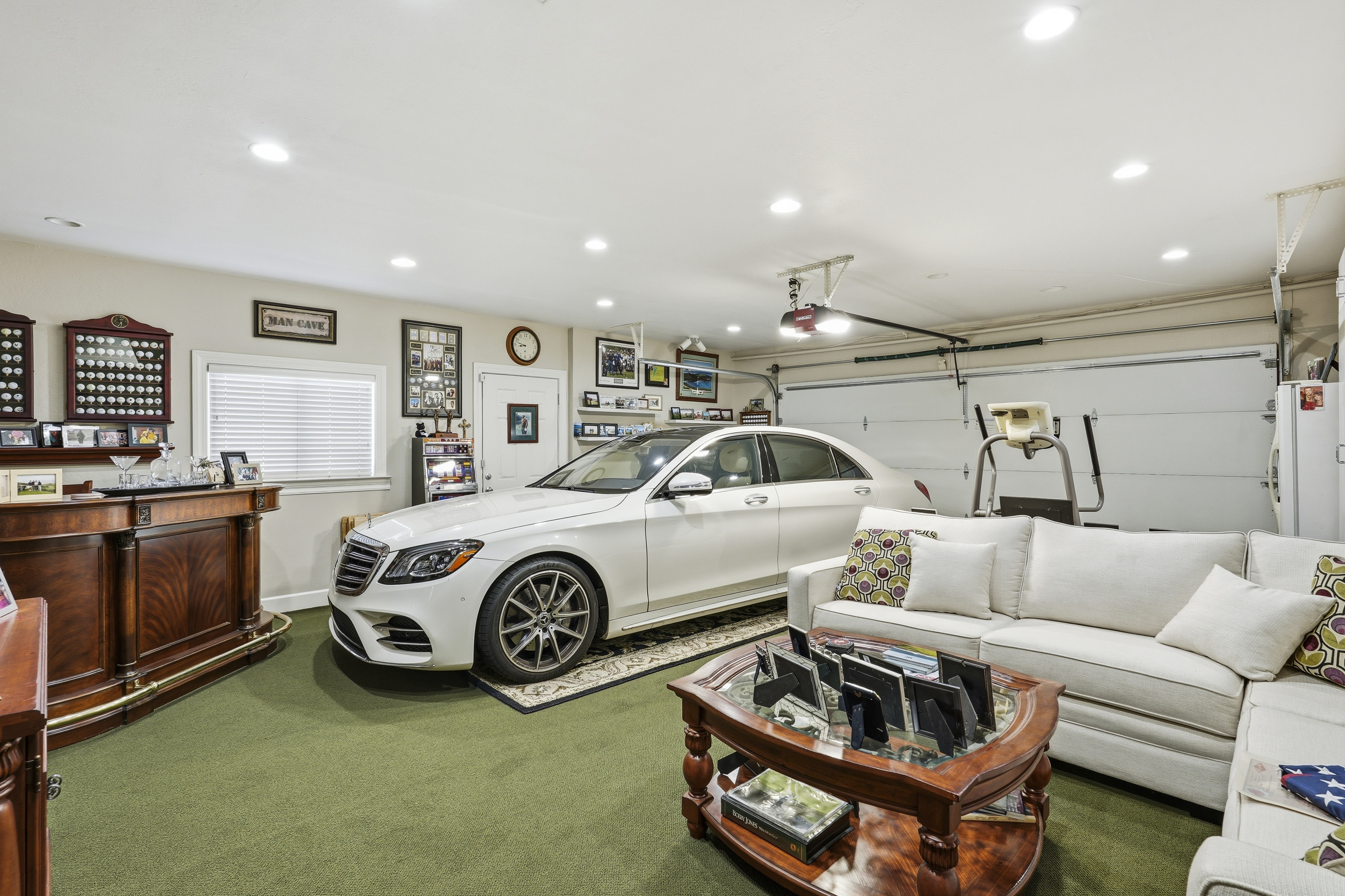  Million Dollar Views and Timeless Elegance in This Exceptional Residence - 物件實景