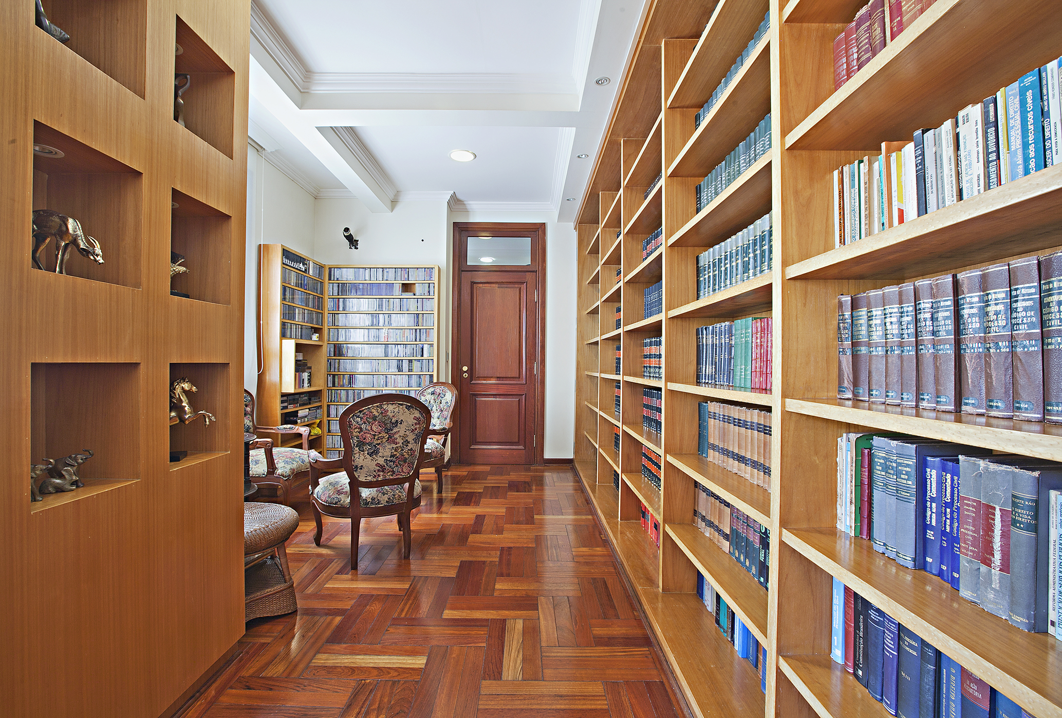  Spacious house with library - 物件實景