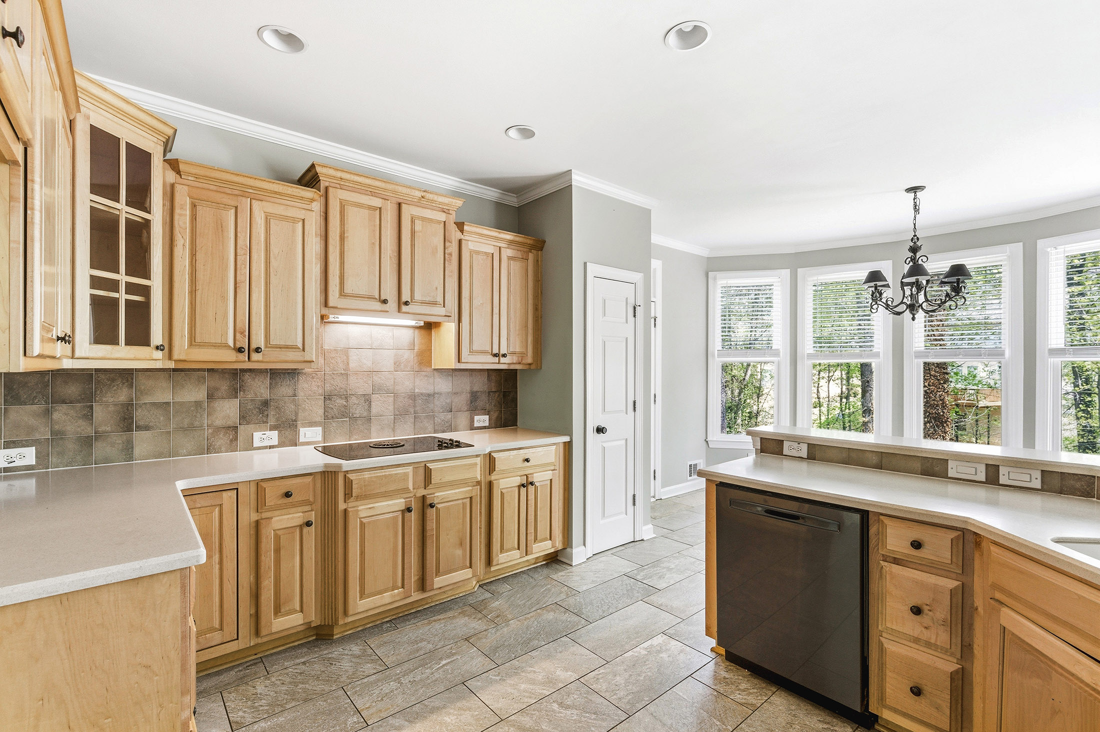  Beautifully Updated Brick Home in Vinings Estate - 物件實景