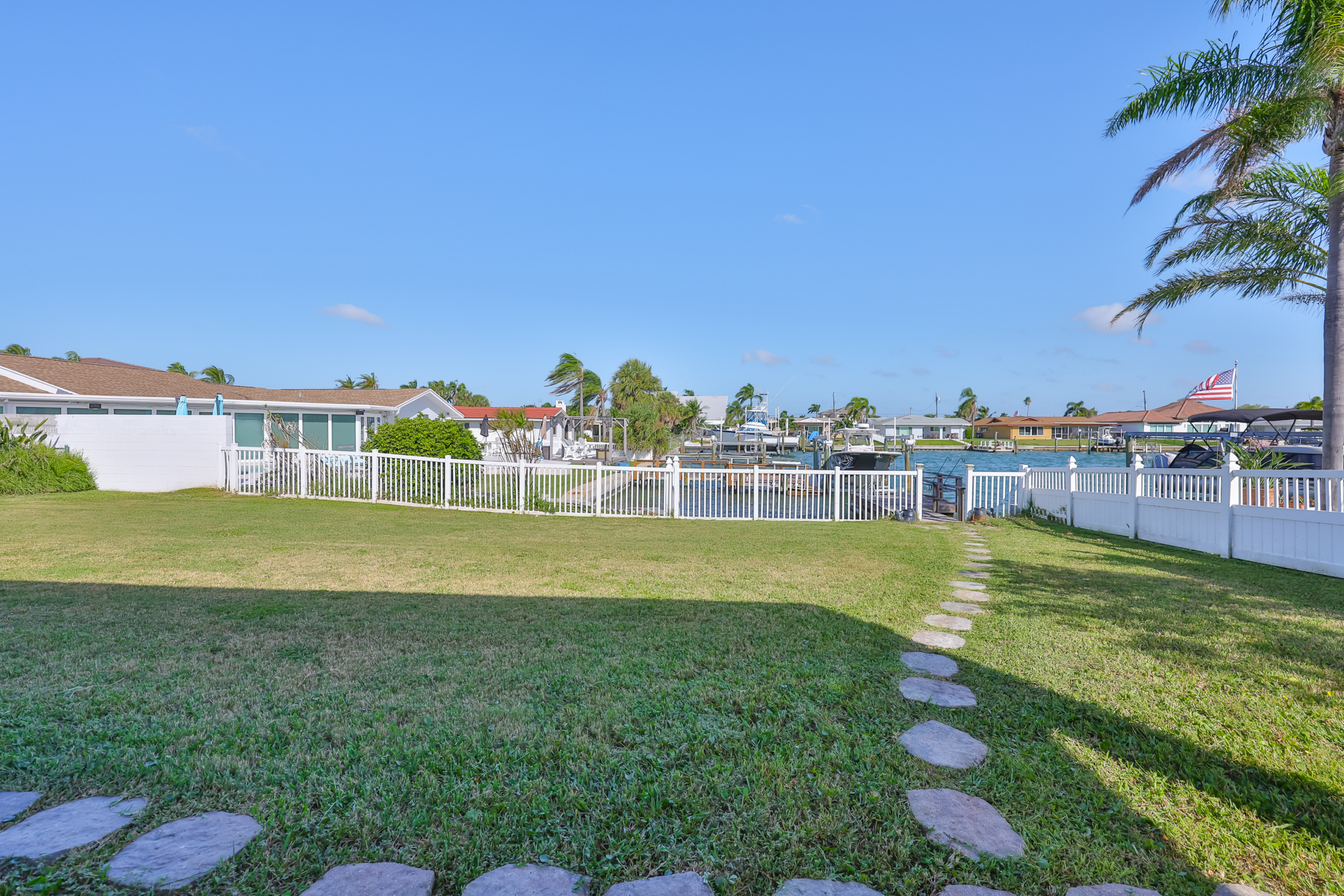 Treasure Island, Florida, 33706, United States, 3 Bedrooms Bedrooms, ,2 BathroomsBathrooms,Residential,For Sale,1982782