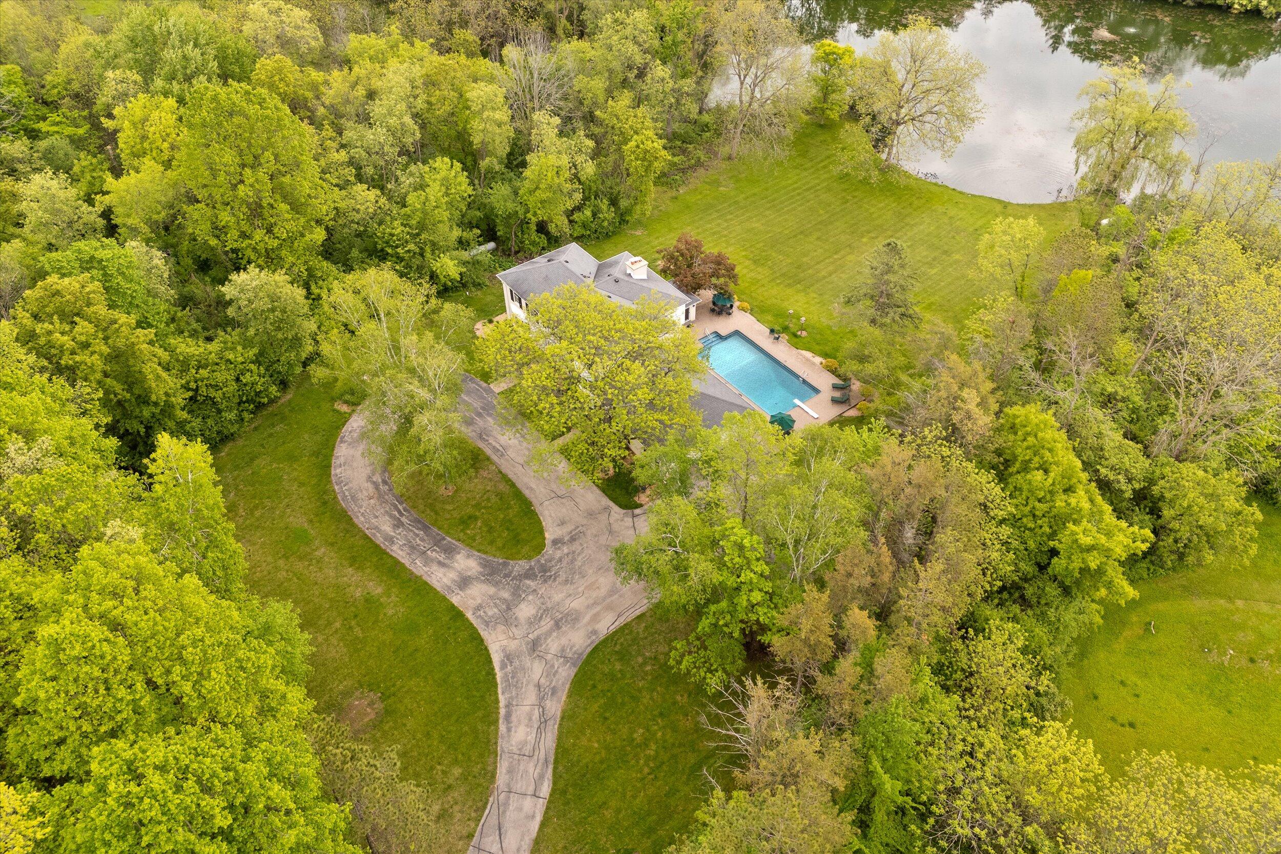 Mequon, Wisconsin, 53097, United States, 5 Bedrooms Bedrooms, ,5 BathroomsBathrooms,Residential,For Sale,1907648
