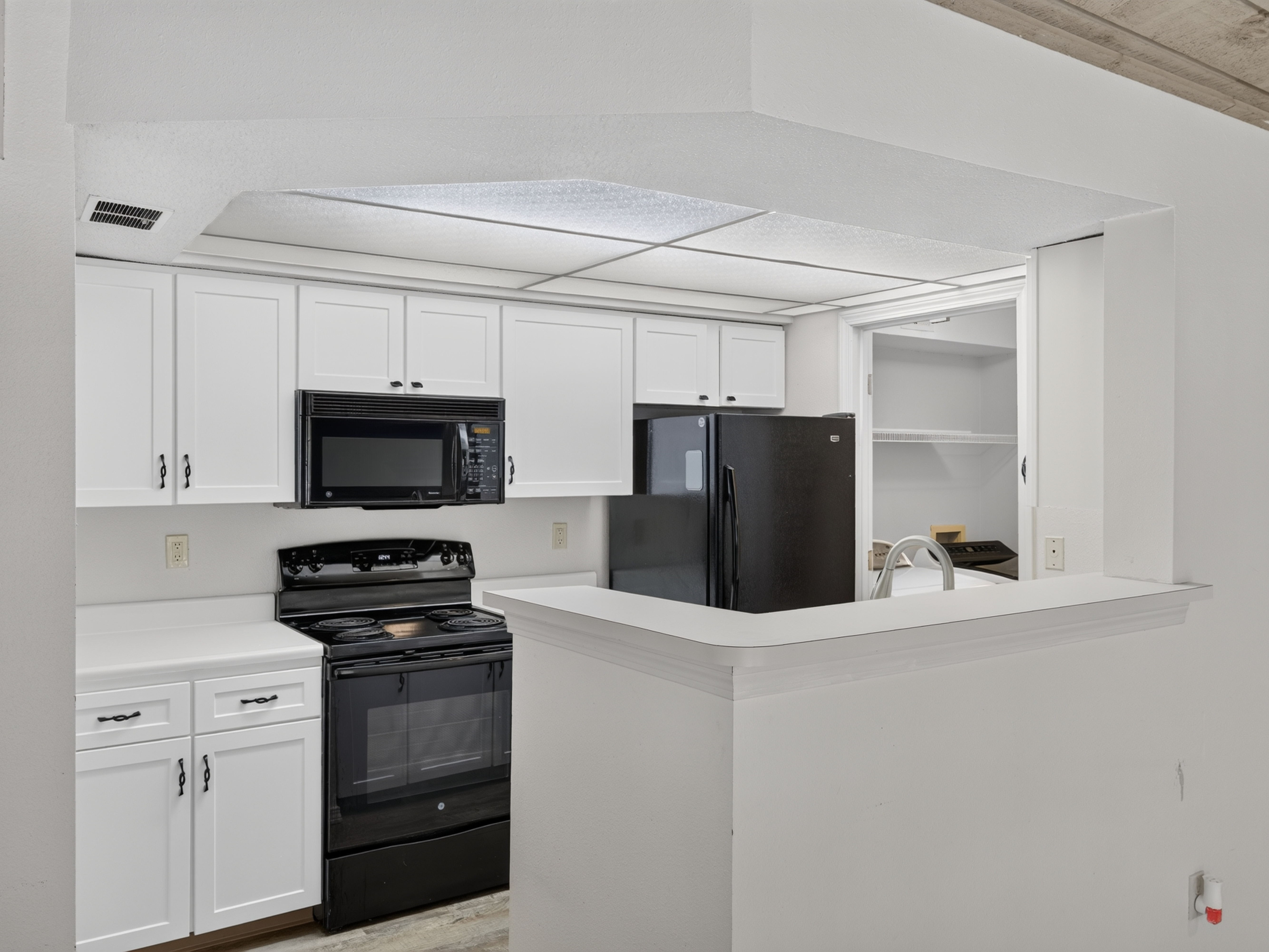 Your peaceful one-bedroom condo in The Hollow awaits. - 物件實景