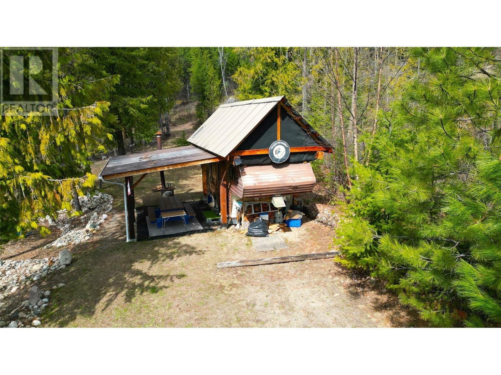 EDGEWOOD, British Columbia, V0G 1J0, CA, ,Residential,For Sale,1837300
