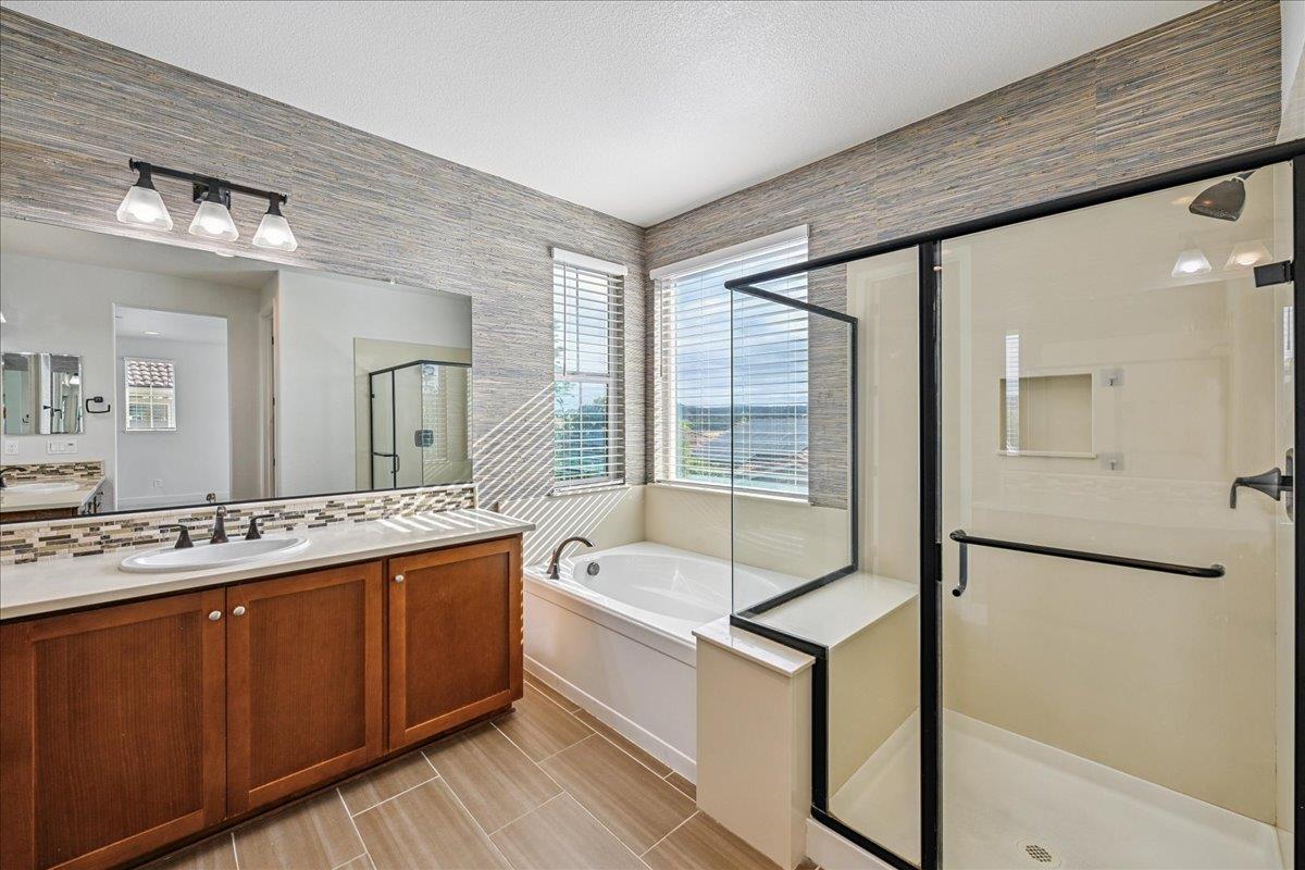 Folsom, California, 95630, United States, 4 Bedrooms Bedrooms, ,3 BathroomsBathrooms,Residential,For Sale,1948899