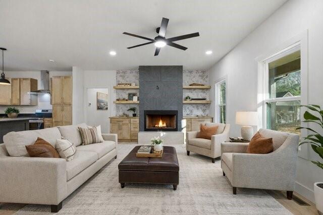 Ellijay, Georgia, 30540, United States, 3 Bedrooms Bedrooms, ,2 BathroomsBathrooms,Residential,For Sale,2038375