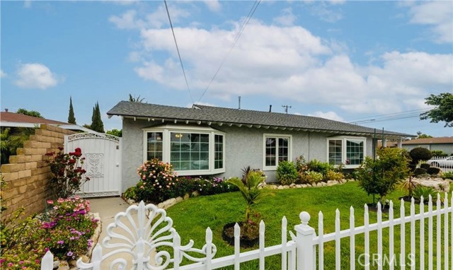 Bellflower, California, 90706, United States, 4 Bedrooms Bedrooms, ,2 BathroomsBathrooms,Residential,For Sale,2013083