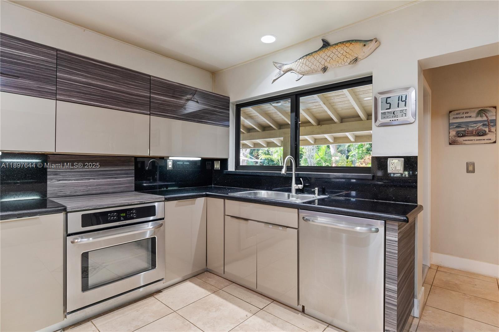 Palmetto Bay, Florida, 33157, United States, 4 Bedrooms Bedrooms, ,4 BathroomsBathrooms,Residential,For Sale,1966916