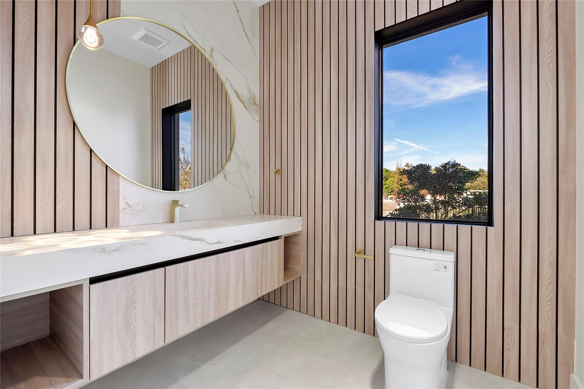 Plantation, Florida, 33323, United States, 6 Bedrooms Bedrooms, ,8 BathroomsBathrooms,Residential,For Sale,1984384