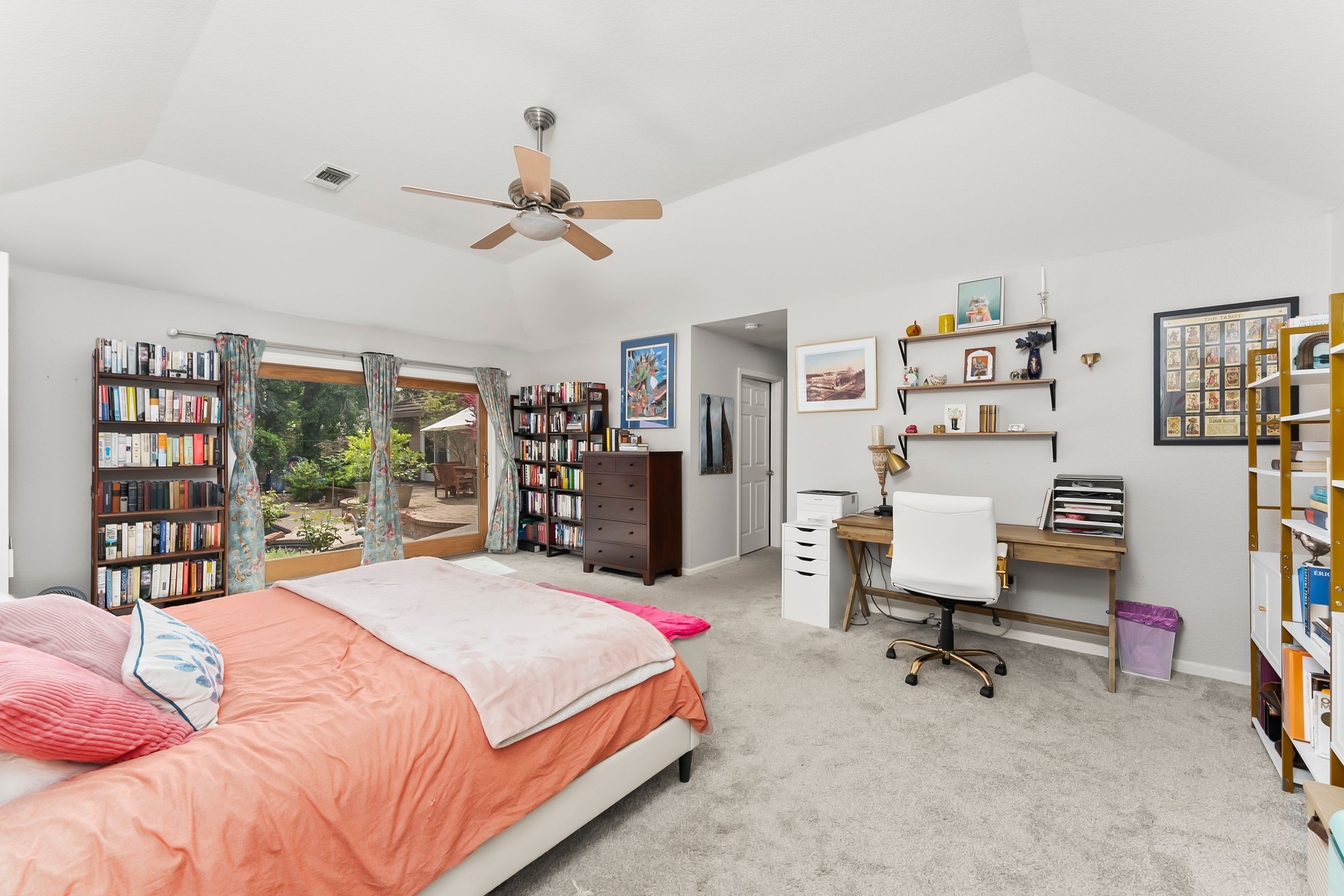  2230 Hillcrest Way, Carmichael, CA 95608 - 物件實景