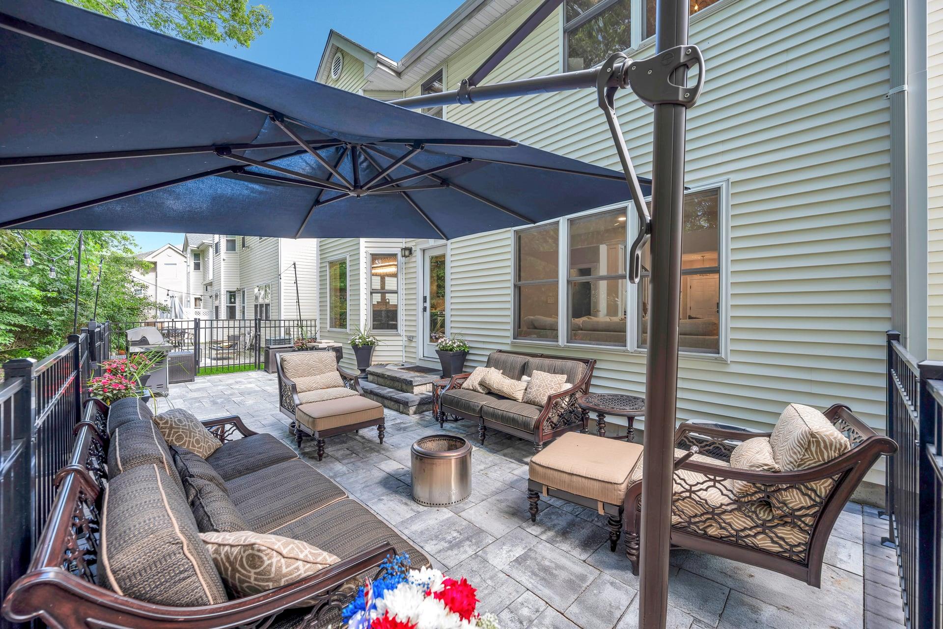 South Setauket, New York, 11720, United States, 3 Bedrooms Bedrooms, ,3 BathroomsBathrooms,Residential,For Sale,1892915