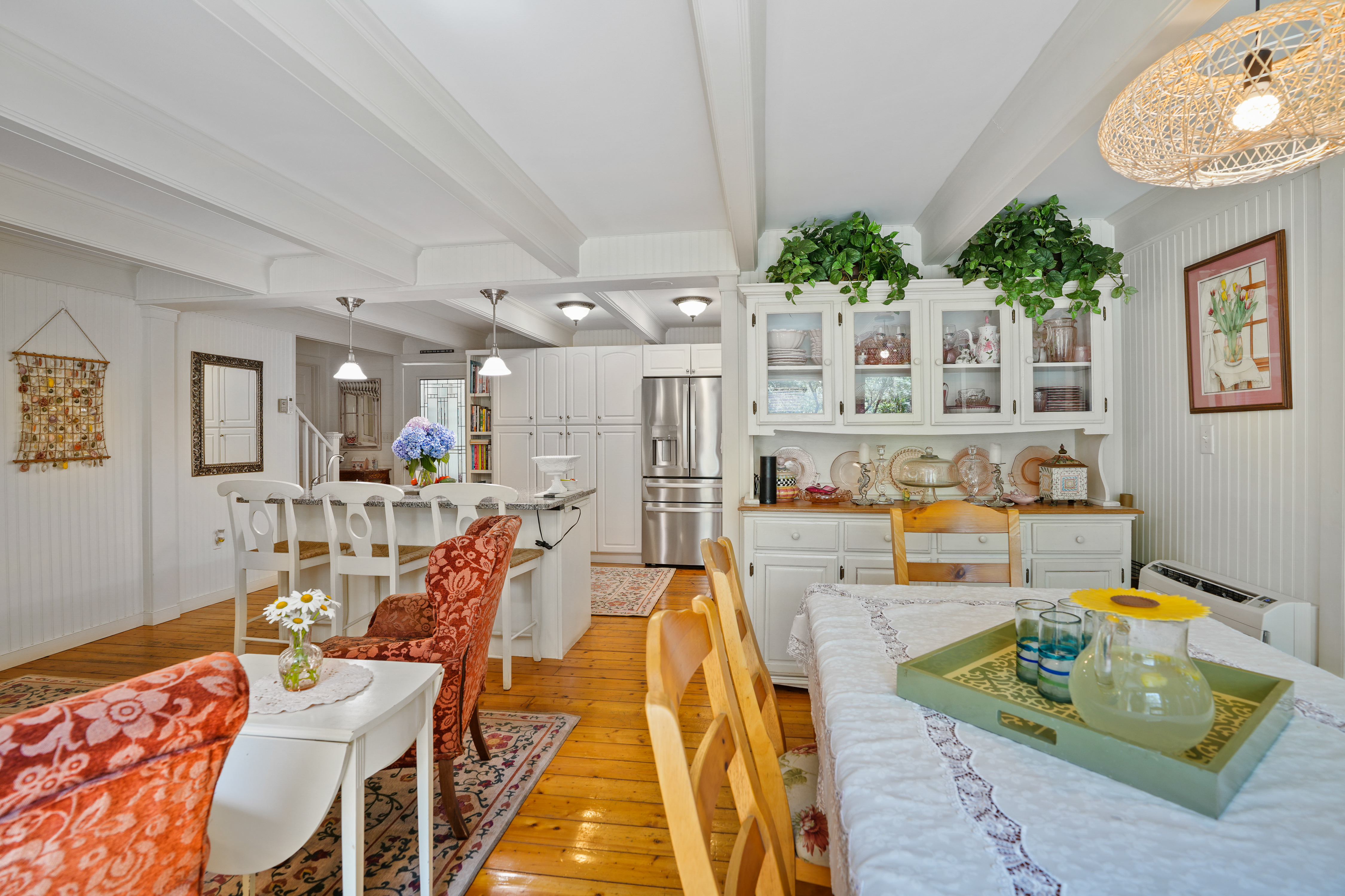  Versatile Edgartown Oasis with Home & Business Potential - 物件實景