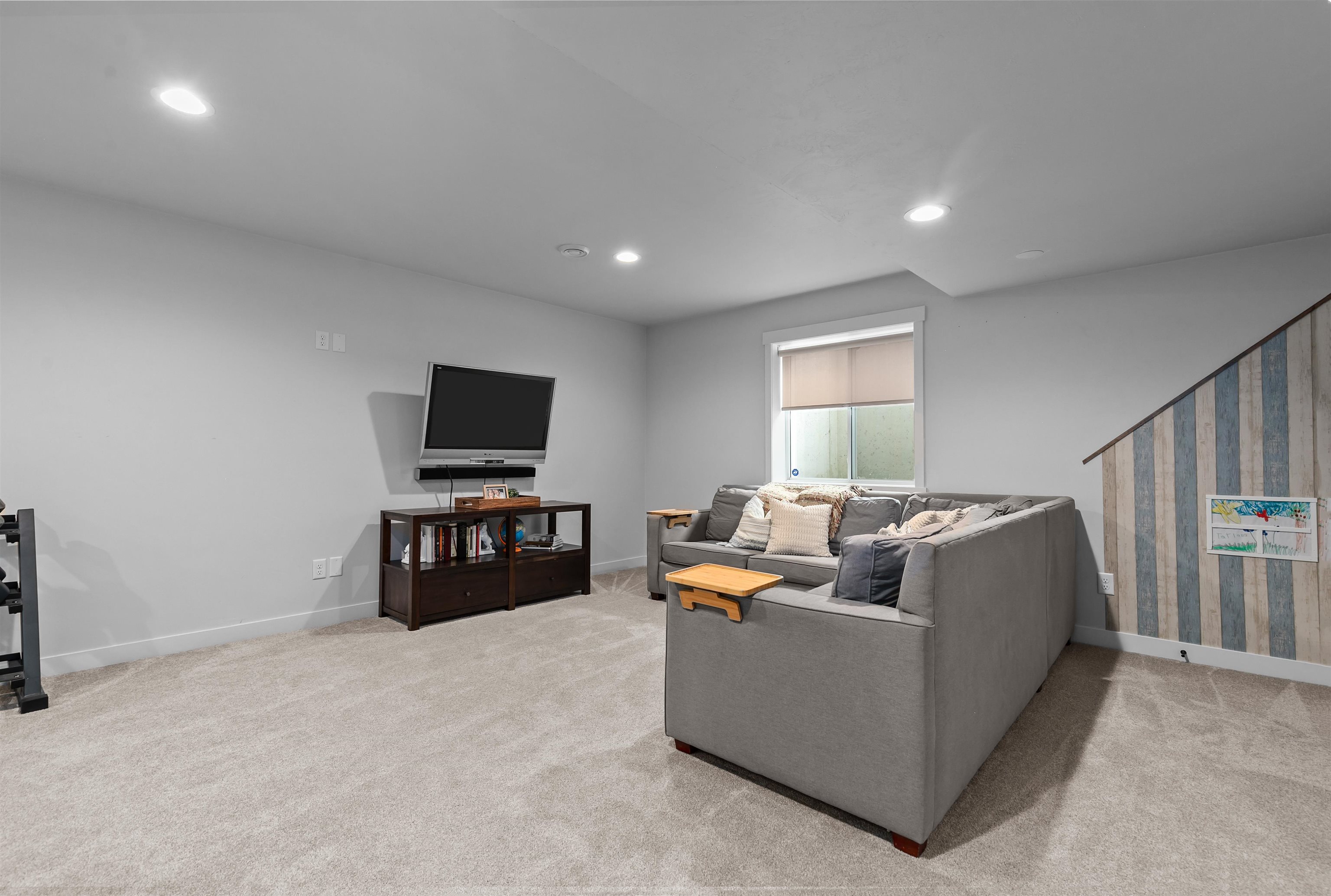 Appleton, Wisconsin, 54915, United States, 4 Bedrooms Bedrooms, ,4 BathroomsBathrooms,Residential,For Sale,1942939