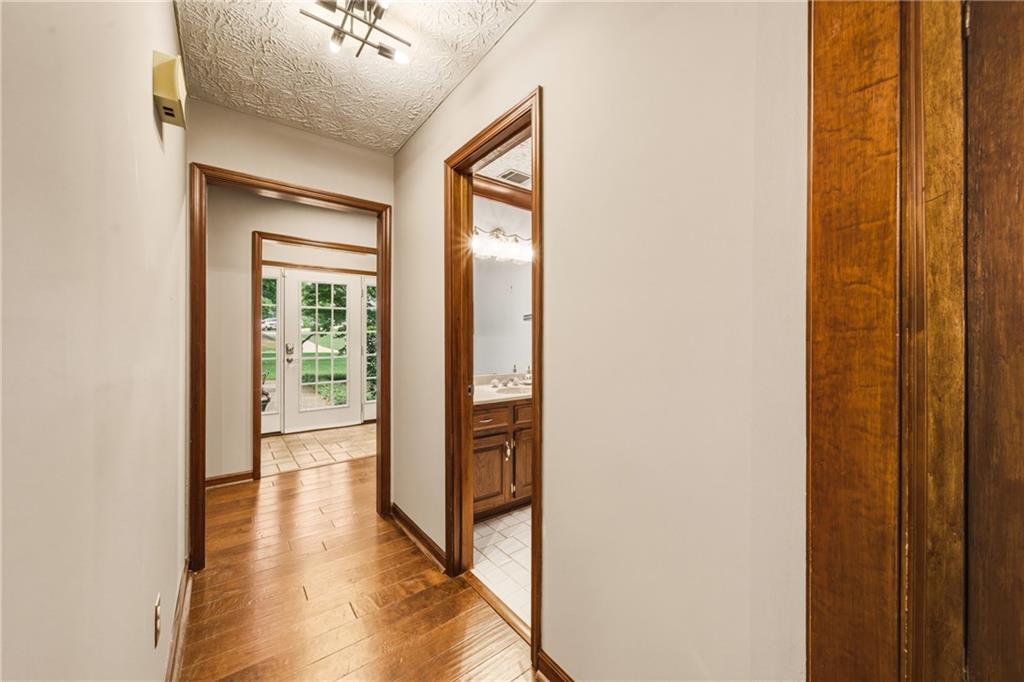Roswell, Georgia, 30076, United States, 4 Bedrooms Bedrooms, ,3 BathroomsBathrooms,Residential,For Sale,2049337