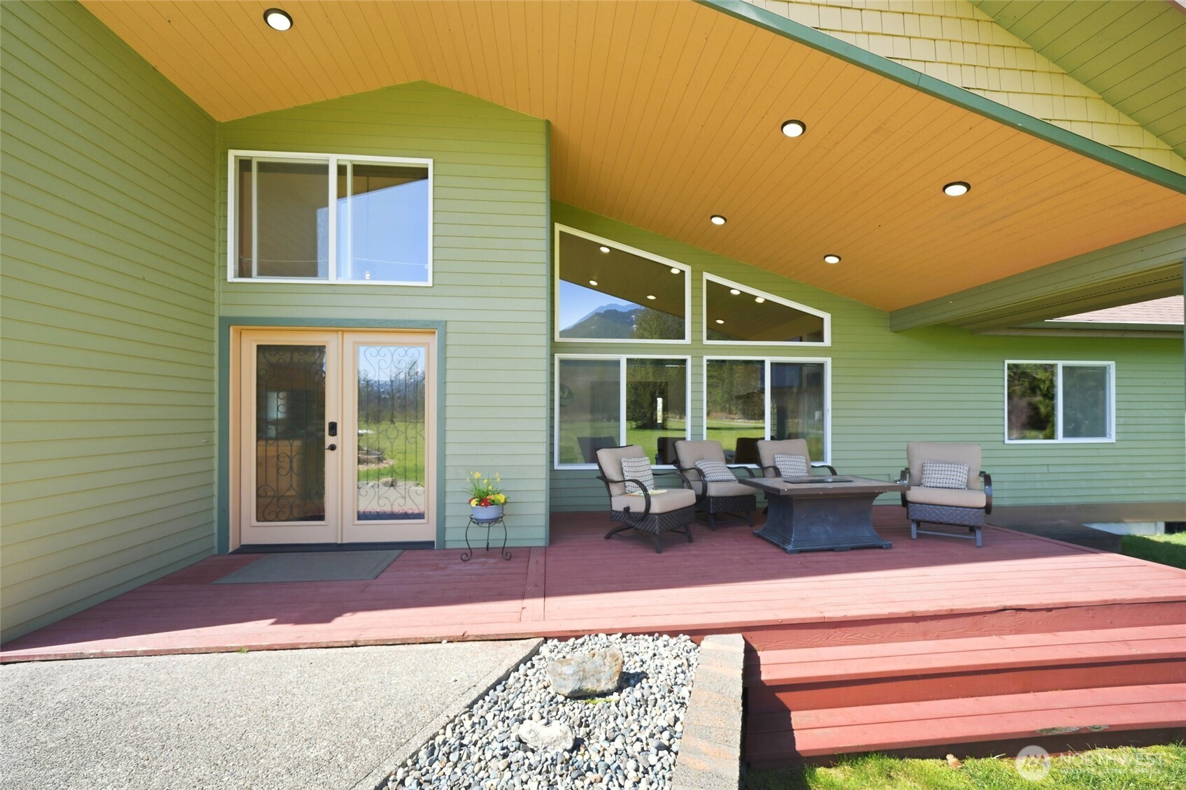 Gold Bar, Washington, 98251, United States, 4 Bedrooms Bedrooms, ,2 BathroomsBathrooms,Residential,For Sale,2032220
