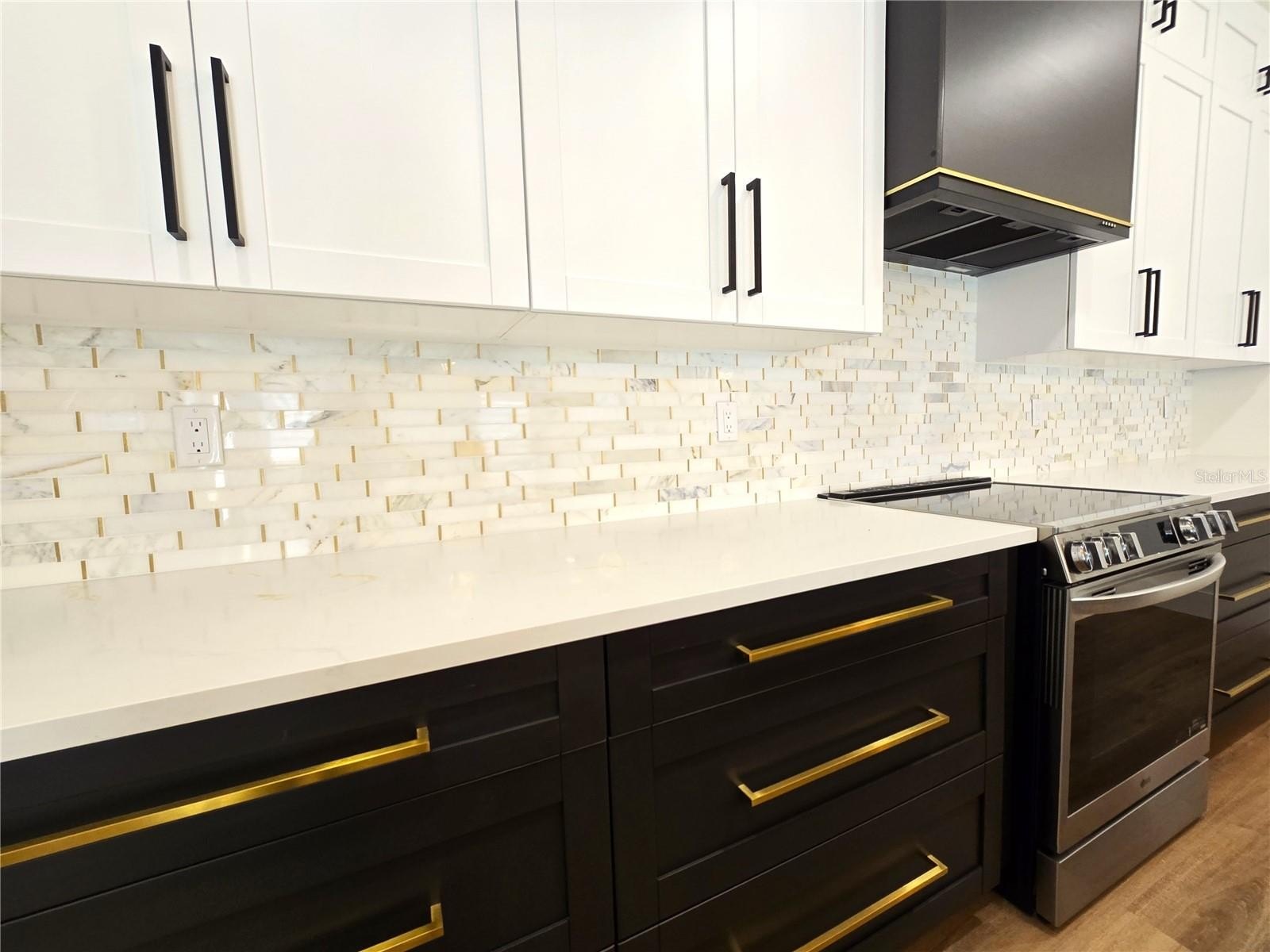 TAMPA, Florida, 33607, United States, 5 Bedrooms Bedrooms, ,3 BathroomsBathrooms,Residential,For Sale,1976051