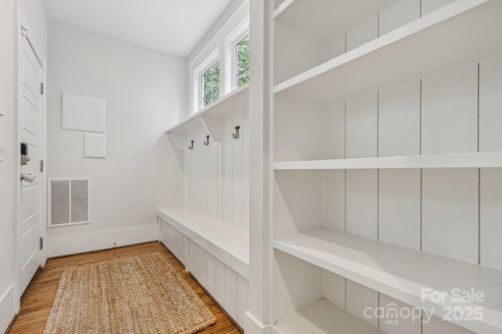 Charlotte, North Carolina, 28204, United States, 4 Bedrooms Bedrooms, ,5 BathroomsBathrooms,Residential,For Sale,1906125