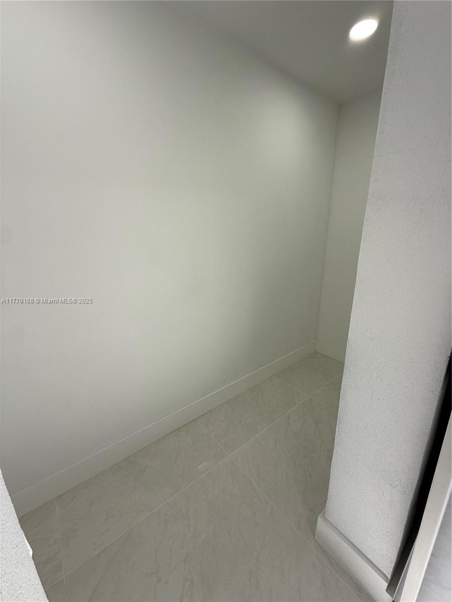 Miami, Florida, 33165, United States, 4 Bedrooms Bedrooms, ,3 BathroomsBathrooms,Residential,For Sale,1849955