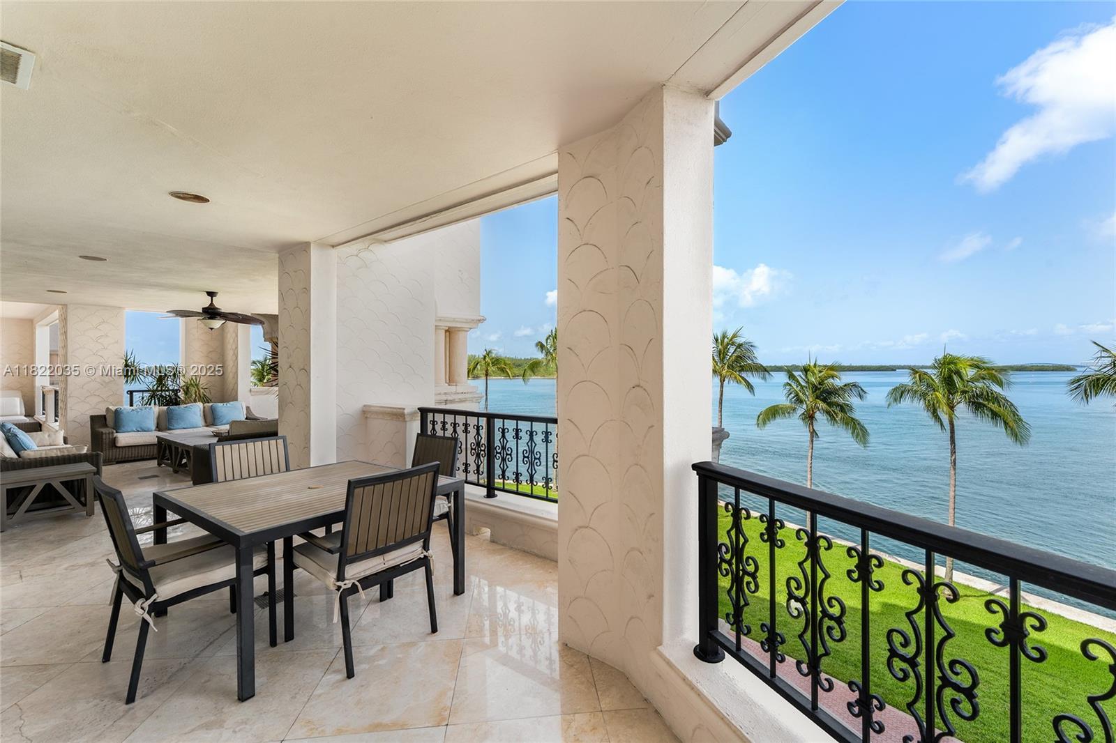 Miami Beach, Florida, 33109, United States, 4 Bedrooms Bedrooms, ,5 BathroomsBathrooms,Residential,For Sale,1858319
