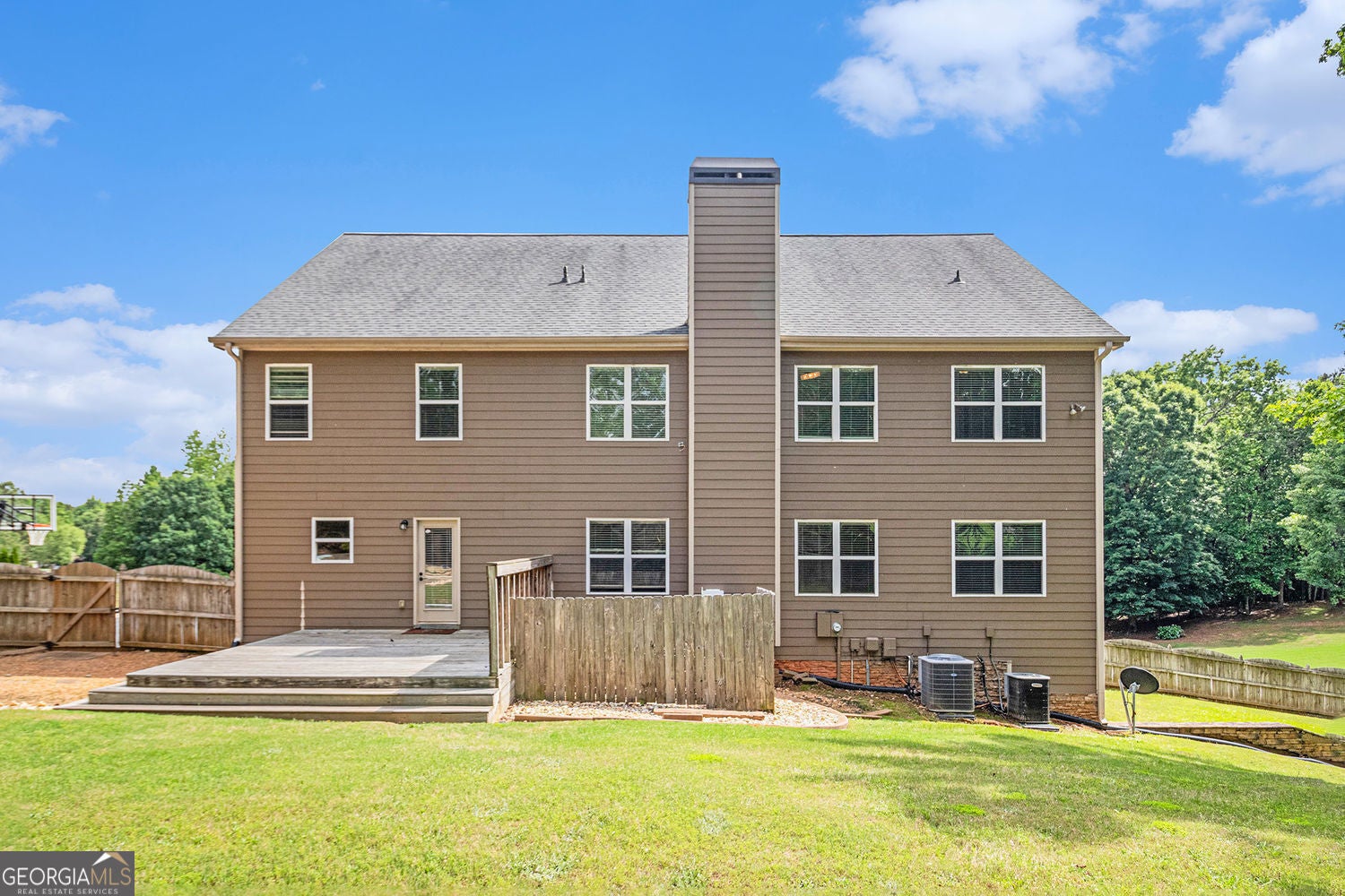 Douglasville, Georgia, 30135, United States, 5 Bedrooms Bedrooms, ,5 BathroomsBathrooms,Residential,For Sale,1859094