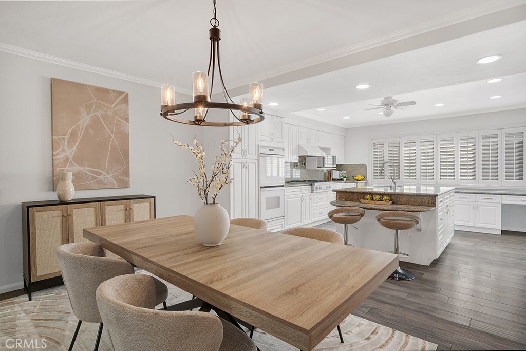 Woodland Hills, California, 91367, United States, 2 Bedrooms Bedrooms, ,3 BathroomsBathrooms,Residential,For Sale,1920124