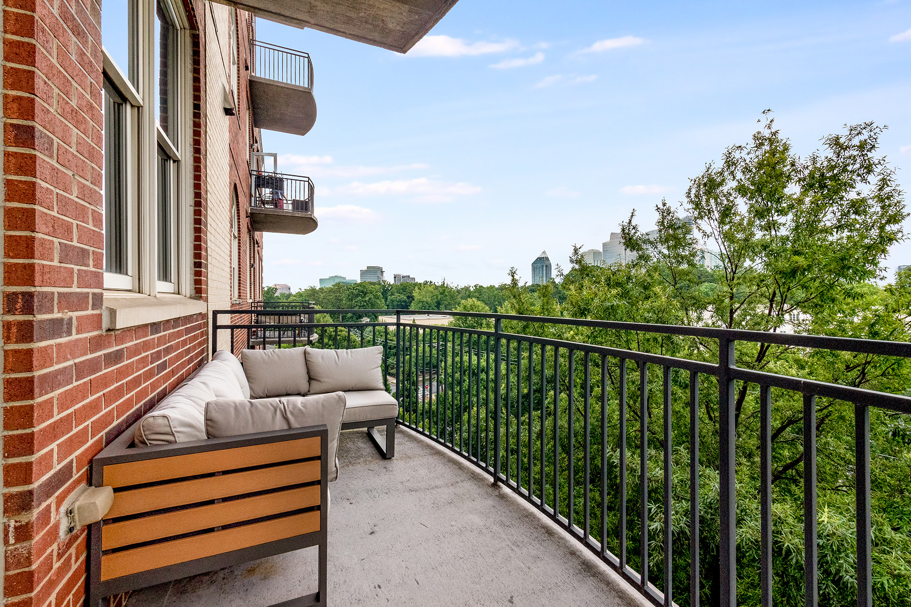 Stylish Buckhead Living at the Highly Sought-After Mathieson Exchange Lofts - 物件實景