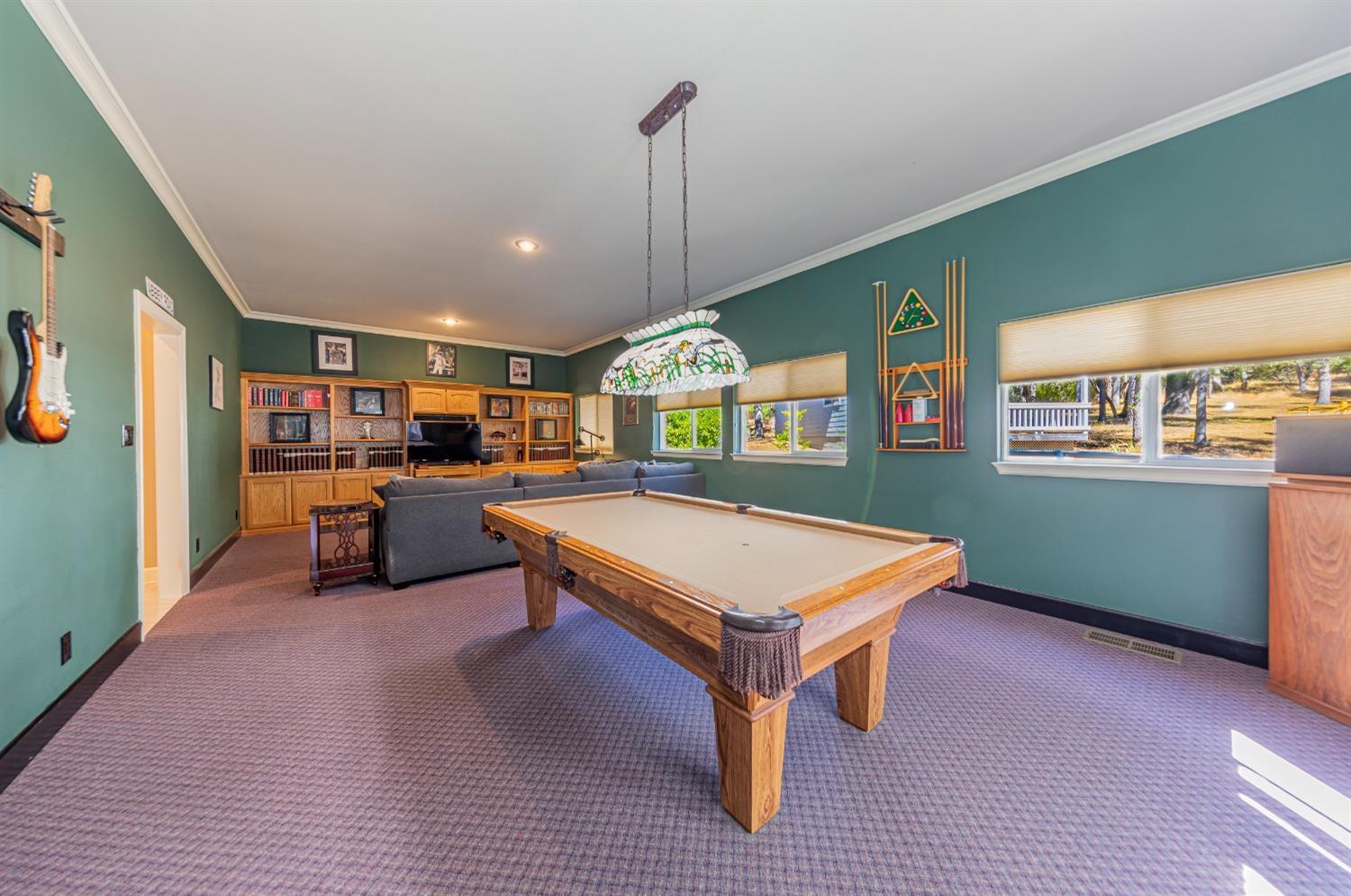 Ahwahnee, California, 93601, United States, 4 Bedrooms Bedrooms, ,3 BathroomsBathrooms,Residential,For Sale,1978318