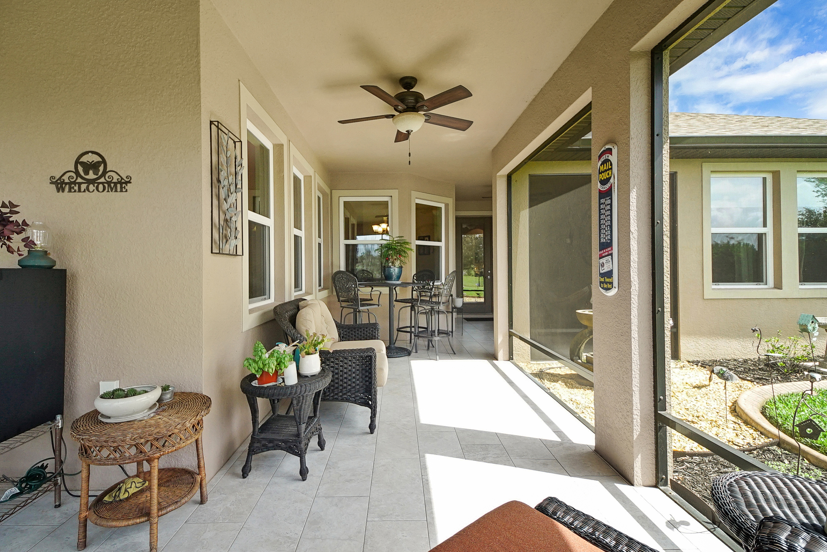 Lady Lake, Florida, 32159, United States, 4 Bedrooms Bedrooms, ,3 BathroomsBathrooms,Residential,For Sale,1945025