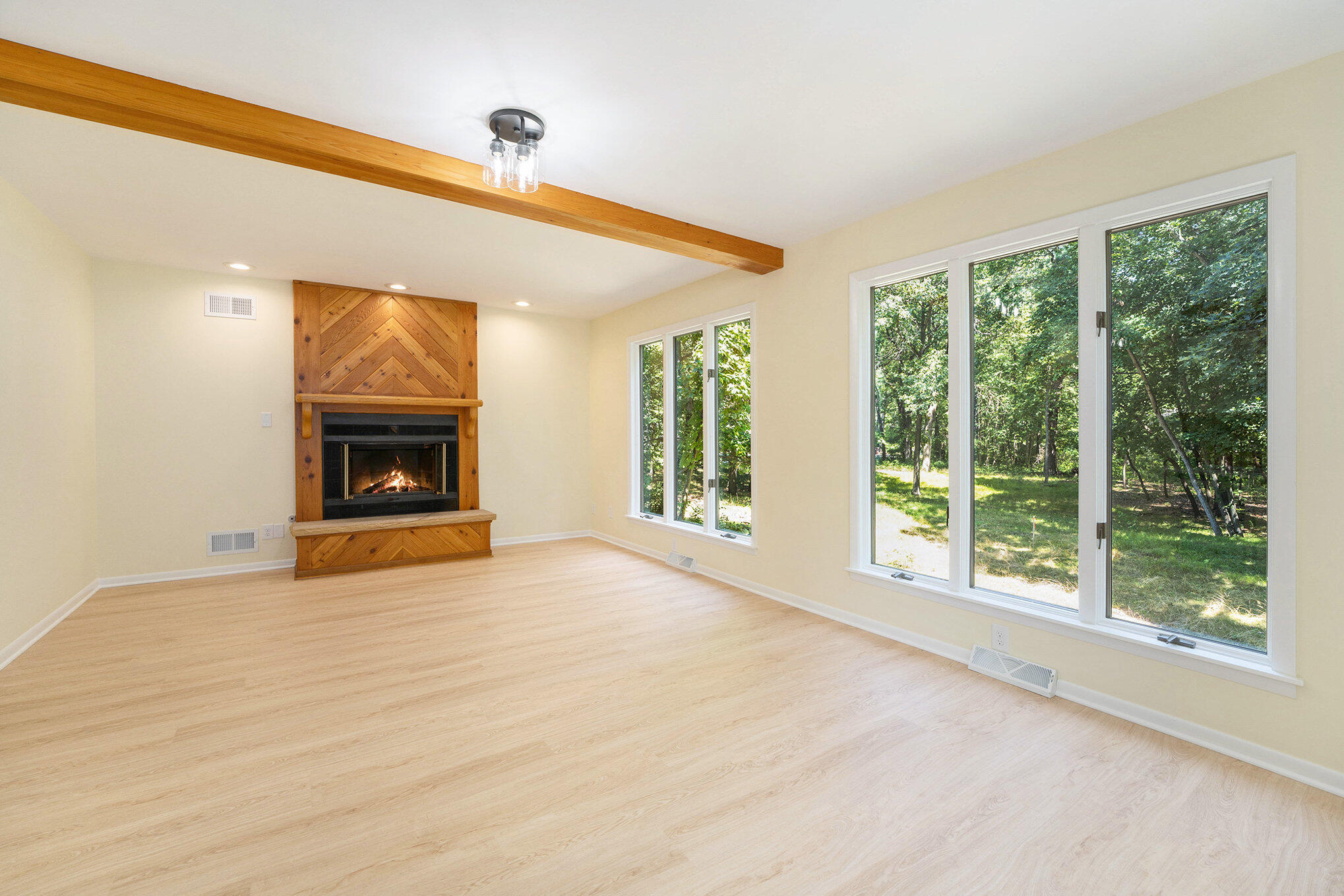 Beverly Shores, Indiana, 46301, United States, 3 Bedrooms Bedrooms, ,3 BathroomsBathrooms,Residential,For Sale,1919424