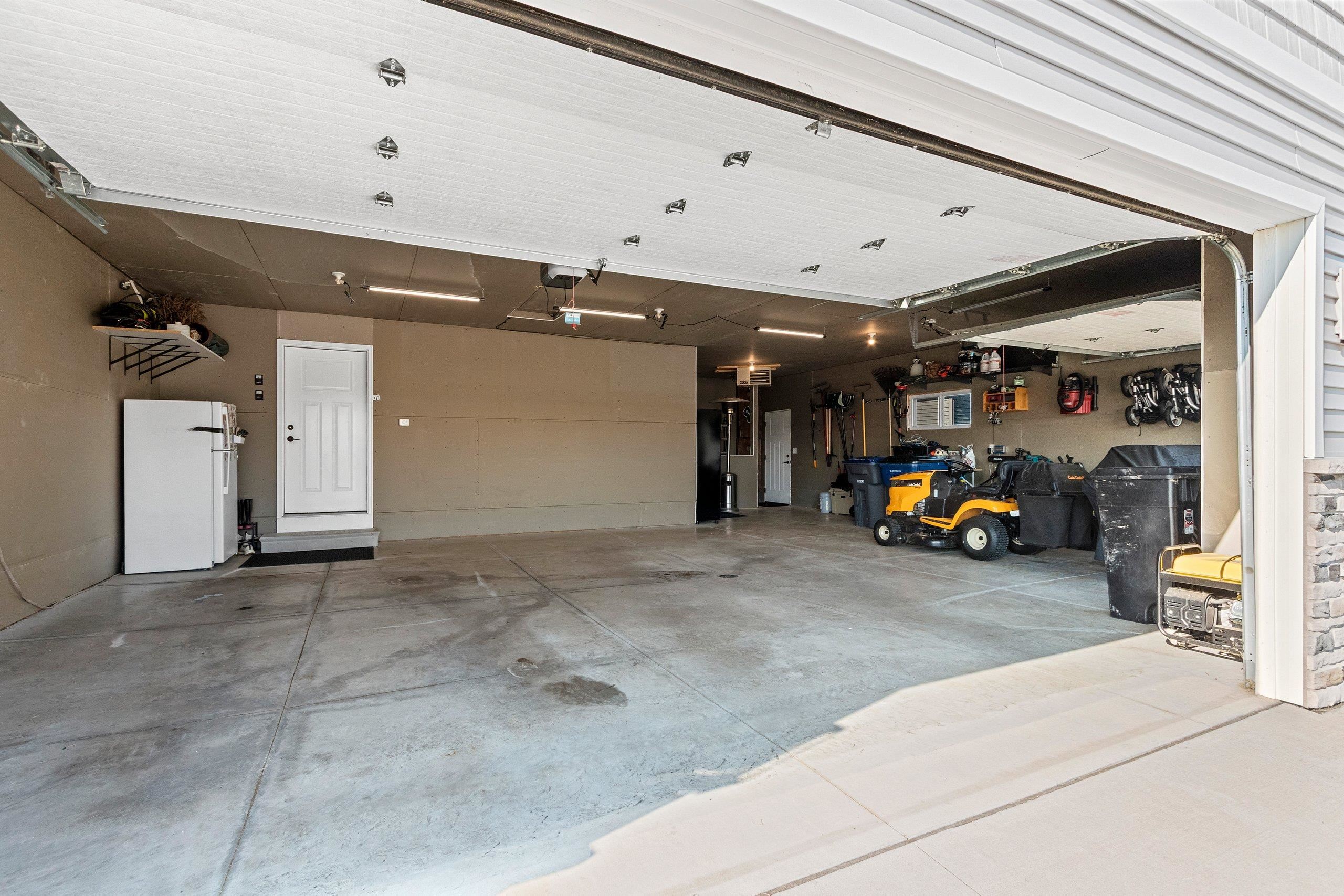 GREENVILLE, Wisconsin, 54942, United States, 4 Bedrooms Bedrooms, ,4 BathroomsBathrooms,Residential,For Sale,1926261