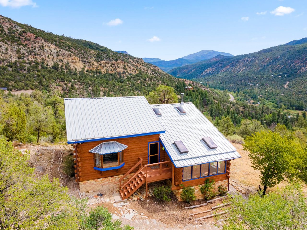 Jemez Springs, New Mexico, 87025, United States, 3 Bedrooms Bedrooms, ,3 BathroomsBathrooms,Residential,For Sale,1912004