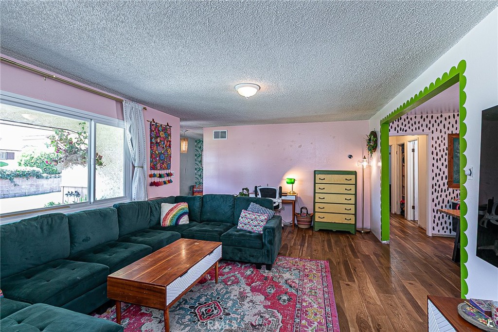 Santa Maria, California, 93455, United States, 3 Bedrooms Bedrooms, ,2 BathroomsBathrooms,Residential,For Sale,1895005