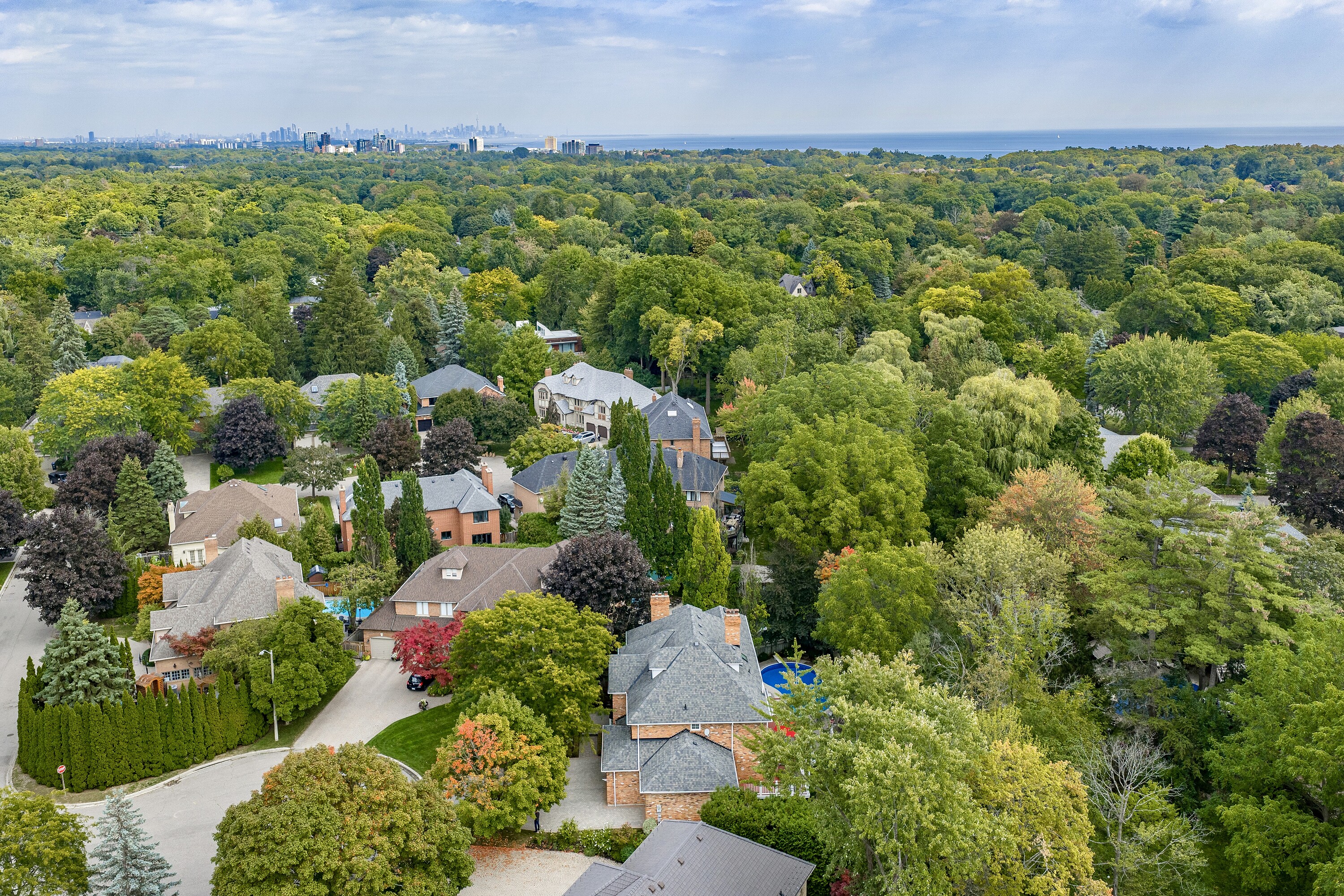  Lorne Park Executive Home - 物件實景