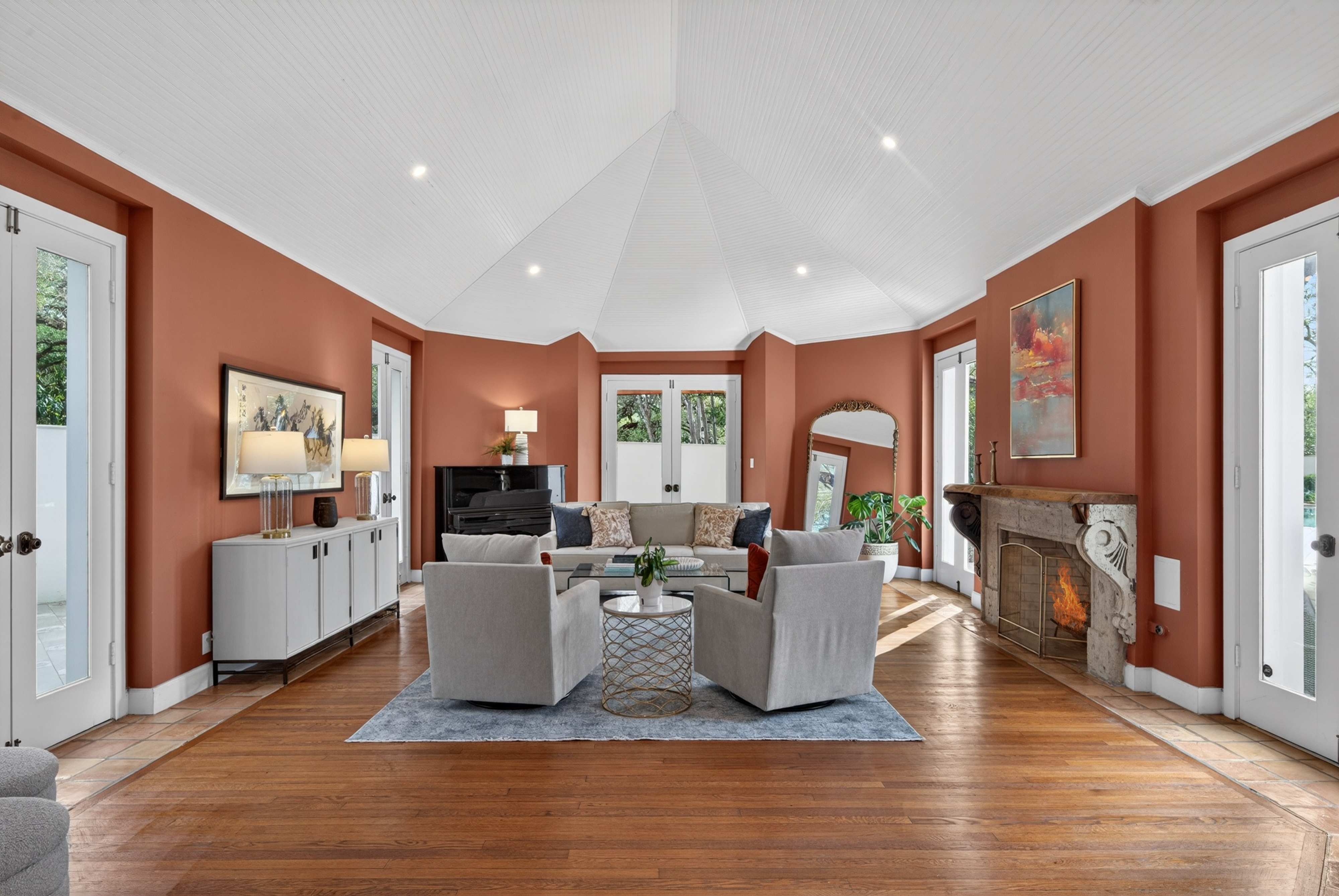  Experience Rare Privacy and Resort Style Living in Alamo Heights - 物件實景