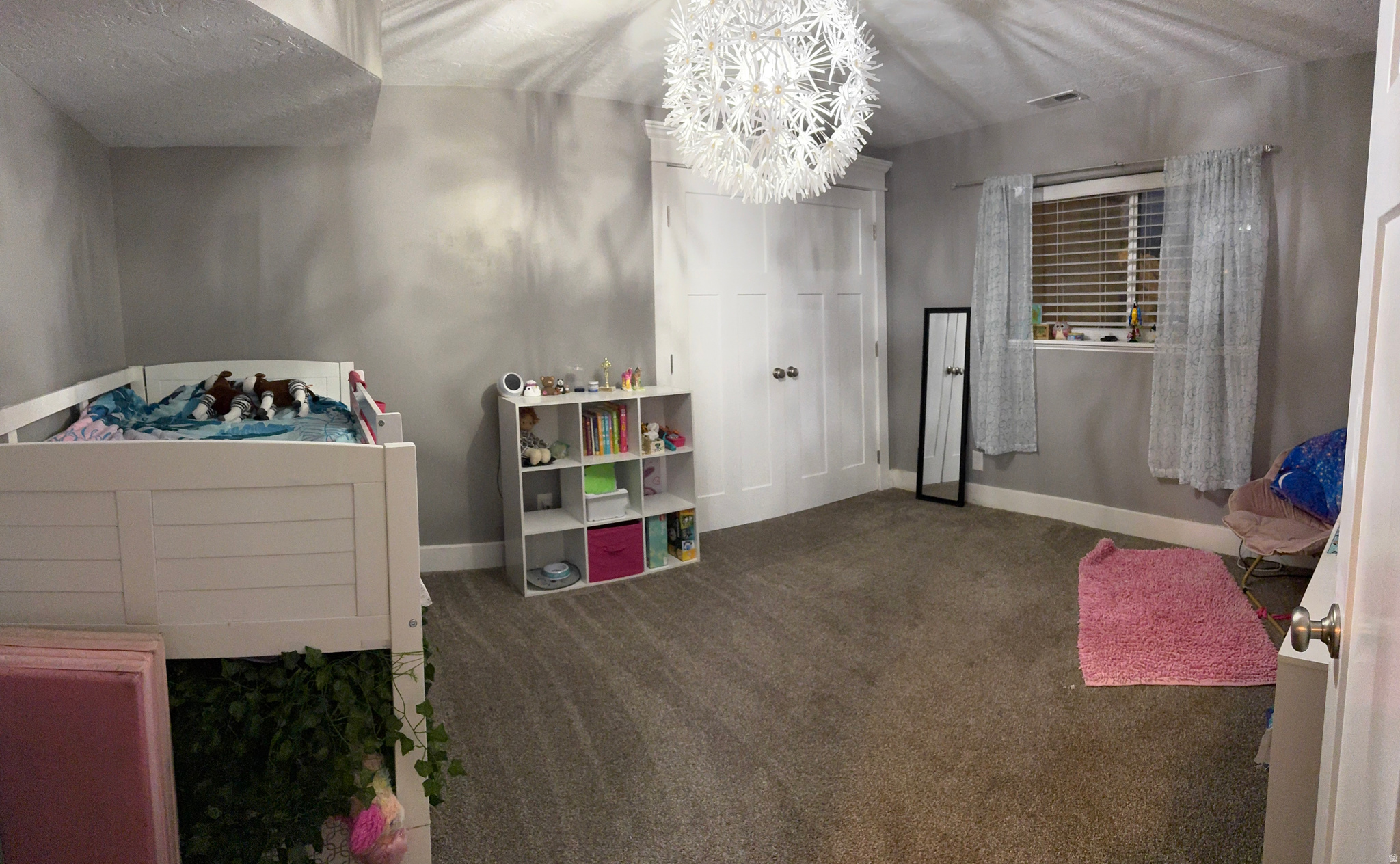 Plain City, Utah, 84404, United States, 7 Bedrooms Bedrooms, ,3 BathroomsBathrooms,Residential,For Sale,2000664