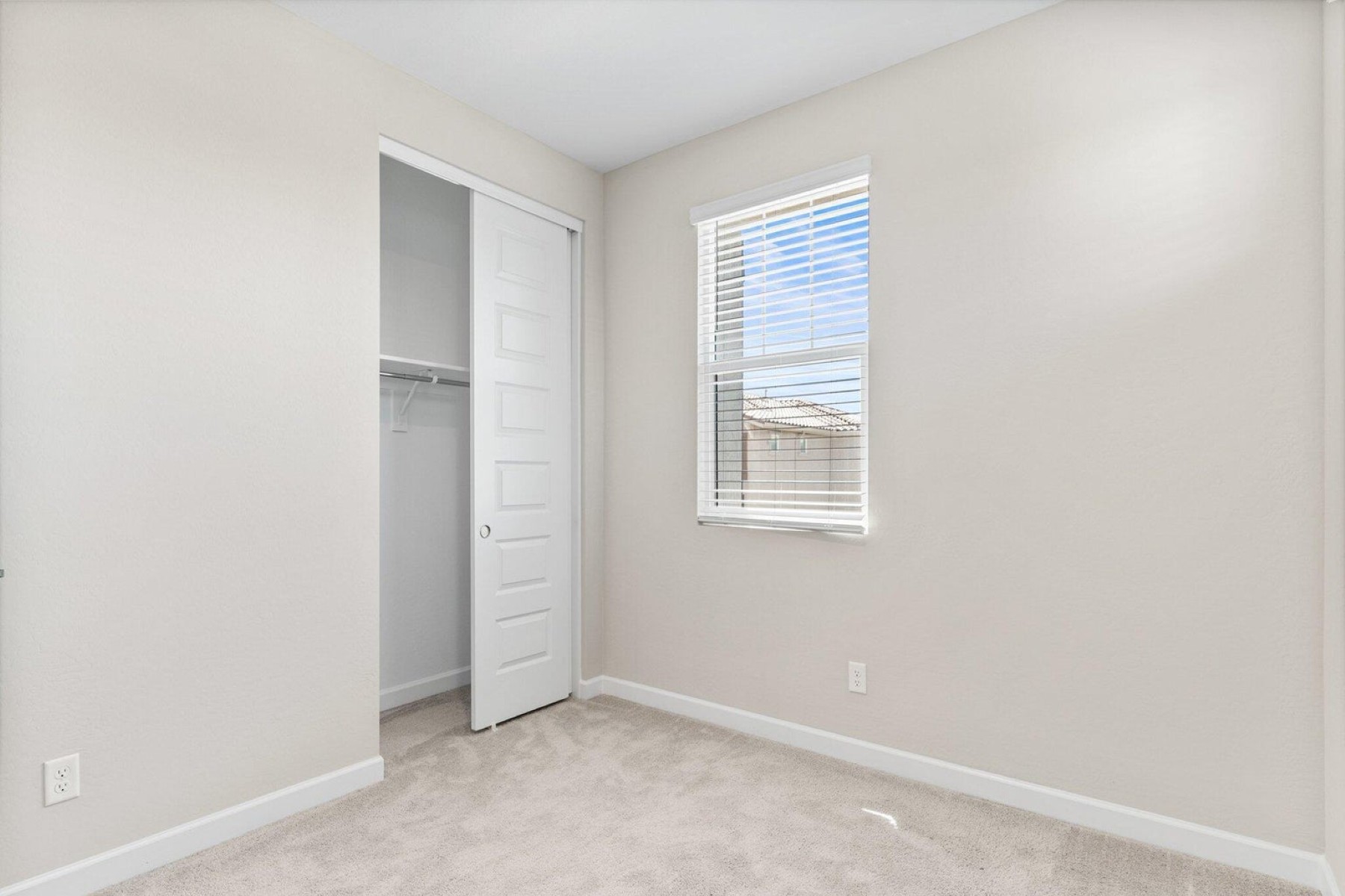  5844 E Covey Lane  Phoenix, AZ - 物件實景