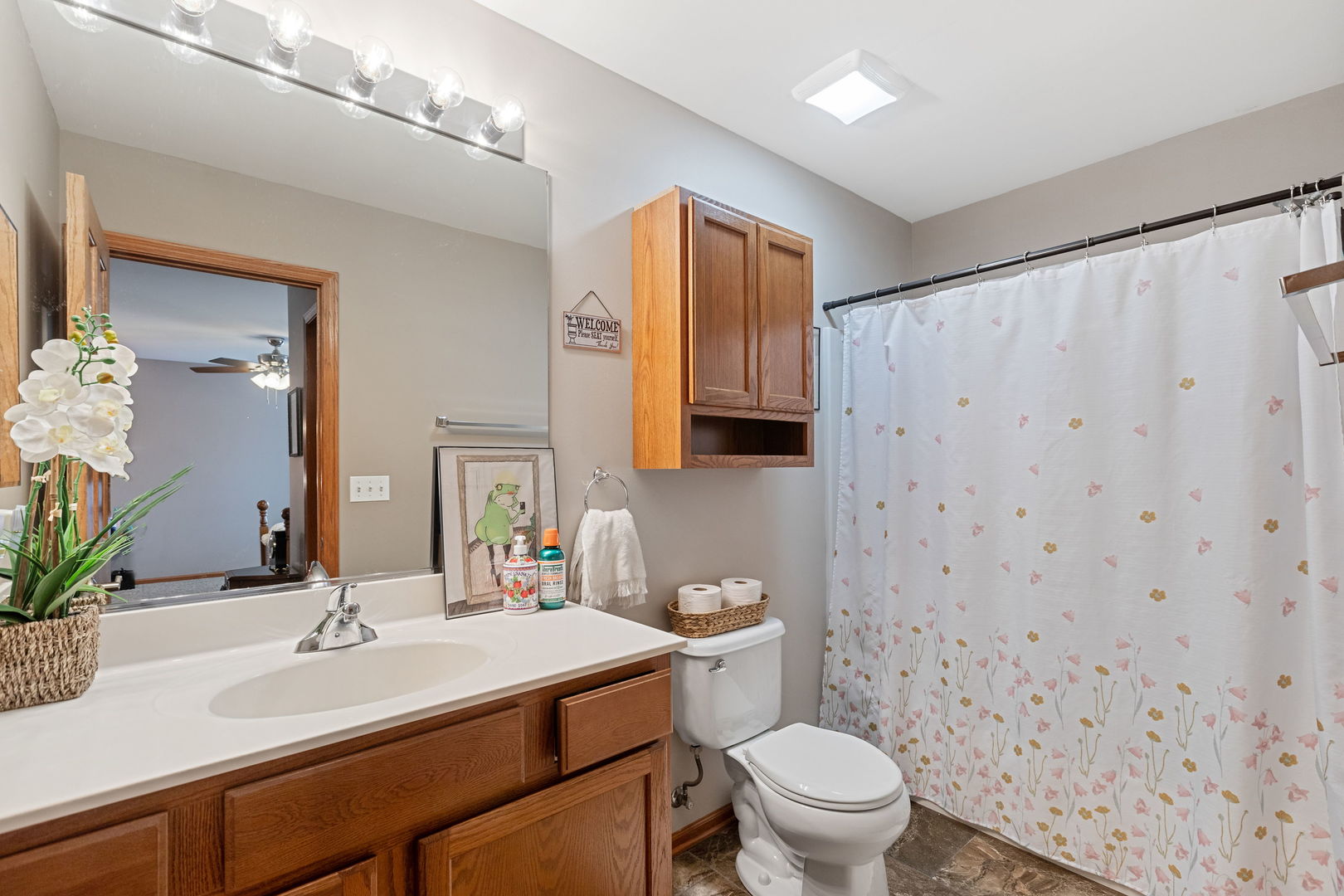 McHenry, Illinois, 60051, United States, 5 Bedrooms Bedrooms, ,5 BathroomsBathrooms,Residential,For Sale,1912469