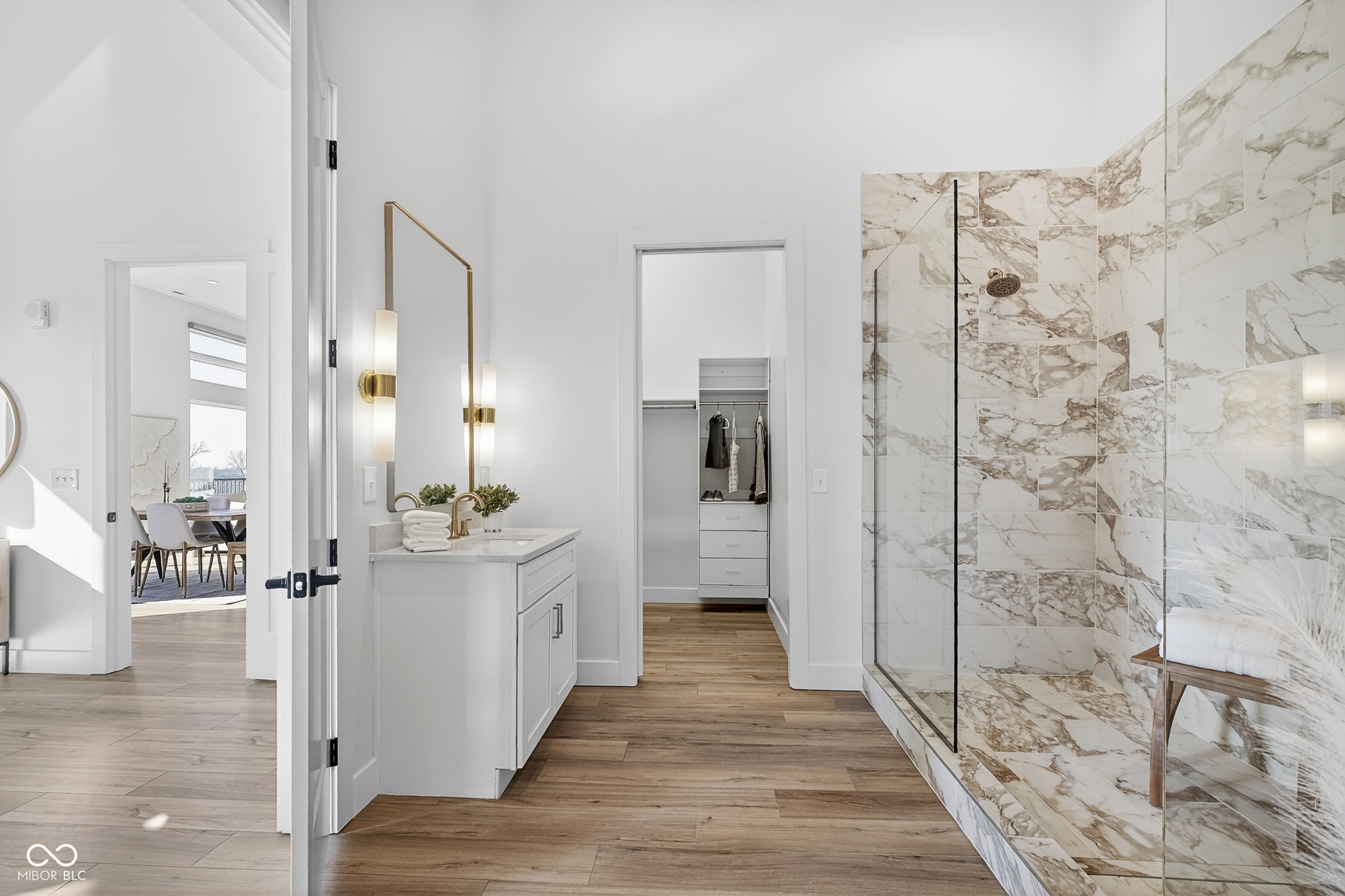 Carmel, Indiana, 46032, United States, 2 Bedrooms Bedrooms, ,3 BathroomsBathrooms,Residential,For Sale,1981116