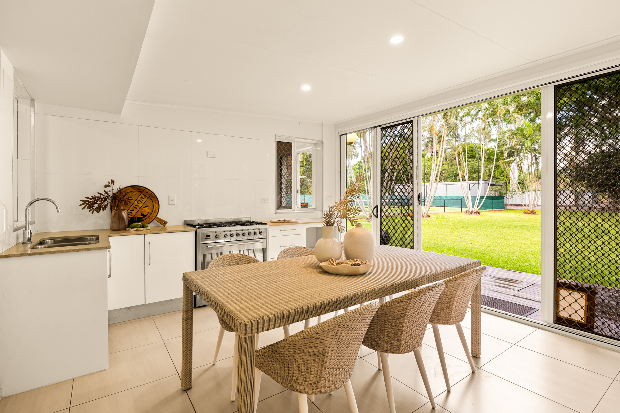  Prestige, Privacy and an Acreage Lifestyle Estate - 物件實景