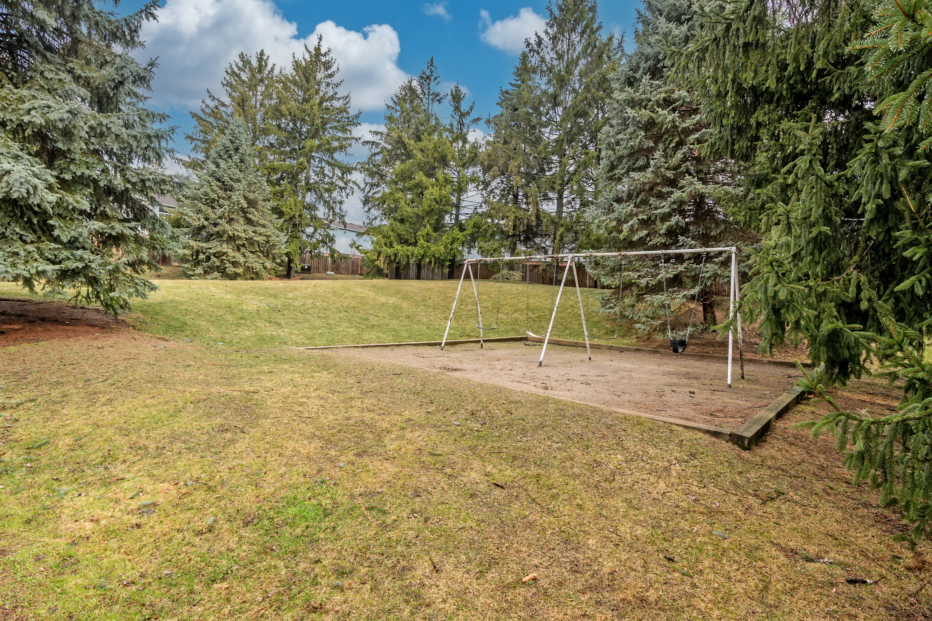  Updated Port Credit Townhome - 物件實景