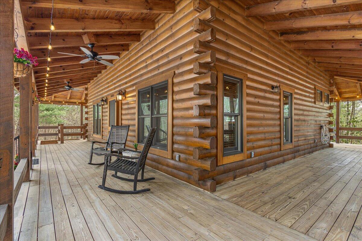 Tellico Plains, Tennessee, 37385, United States, 3 Bedrooms Bedrooms, ,3 BathroomsBathrooms,Residential,For Sale,2034978
