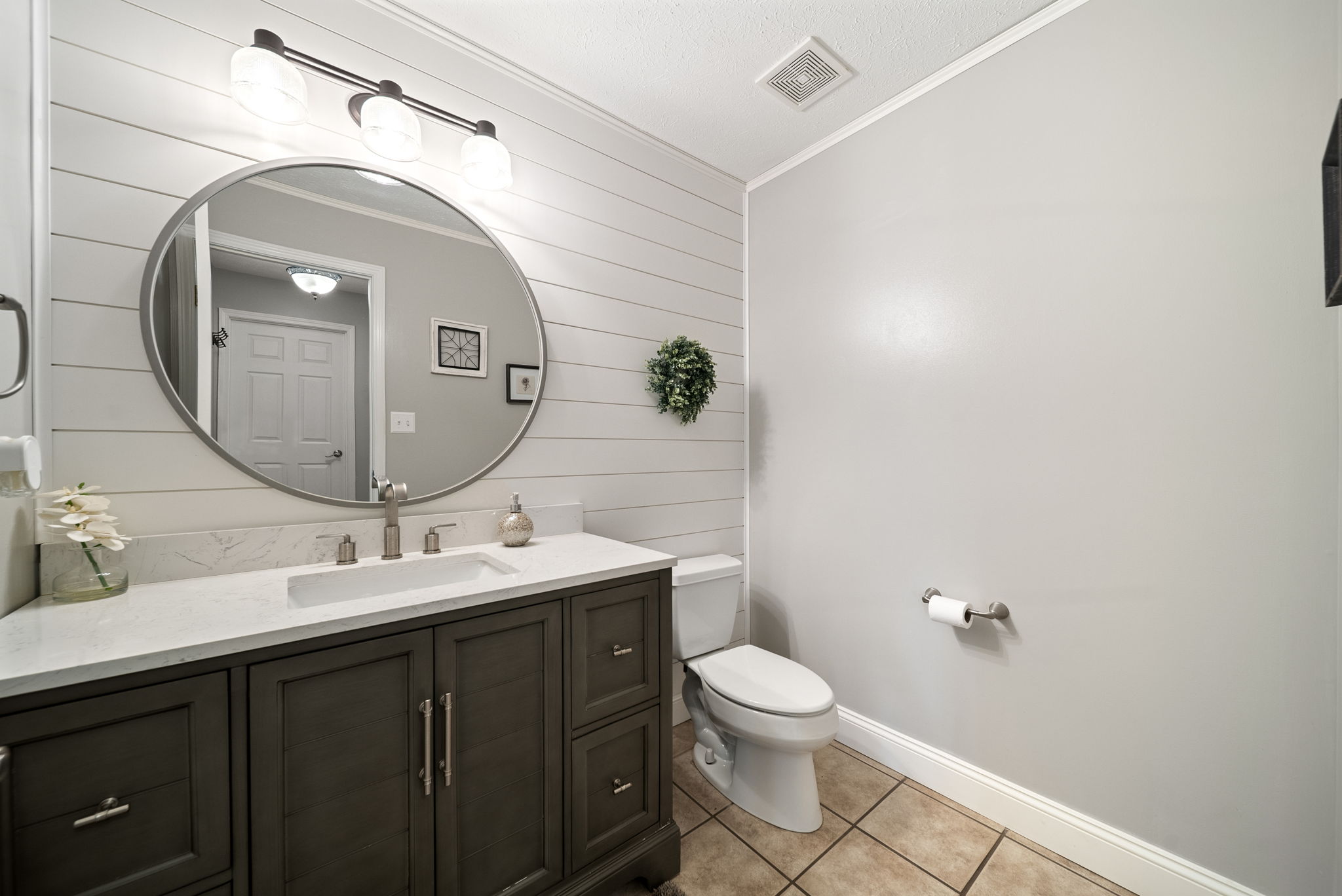 Terre Haute, Indiana, 47803, United States, 5 Bedrooms Bedrooms, ,4 BathroomsBathrooms,Residential,For Sale,1942533