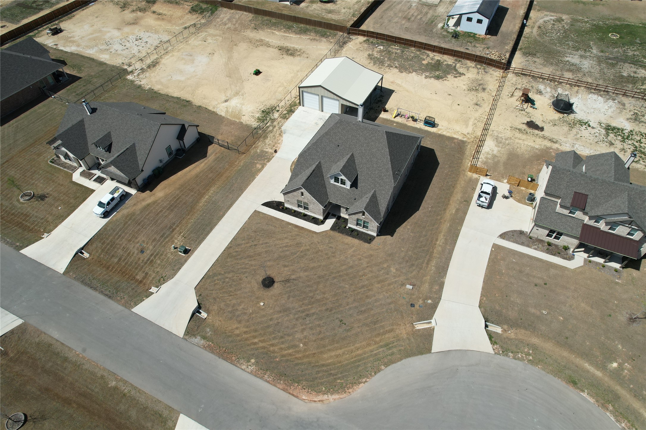 Rhome, Texas, 76078, United States, 4 Bedrooms Bedrooms, ,4 BathroomsBathrooms,Residential,For Sale,1746060