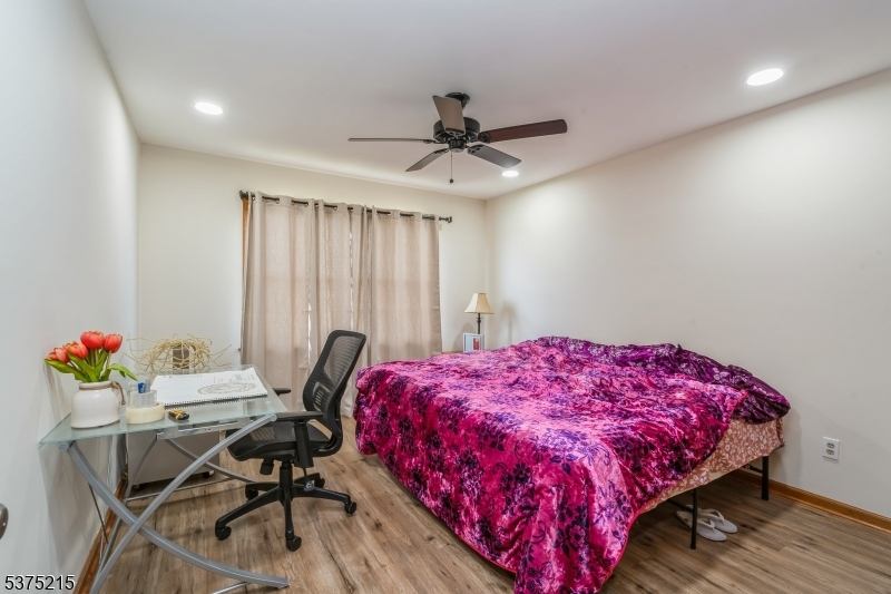 Raritan Twp., New Jersey, 08822, United States, 5 Bedrooms Bedrooms, ,3 BathroomsBathrooms,Residential,For Sale,1908572