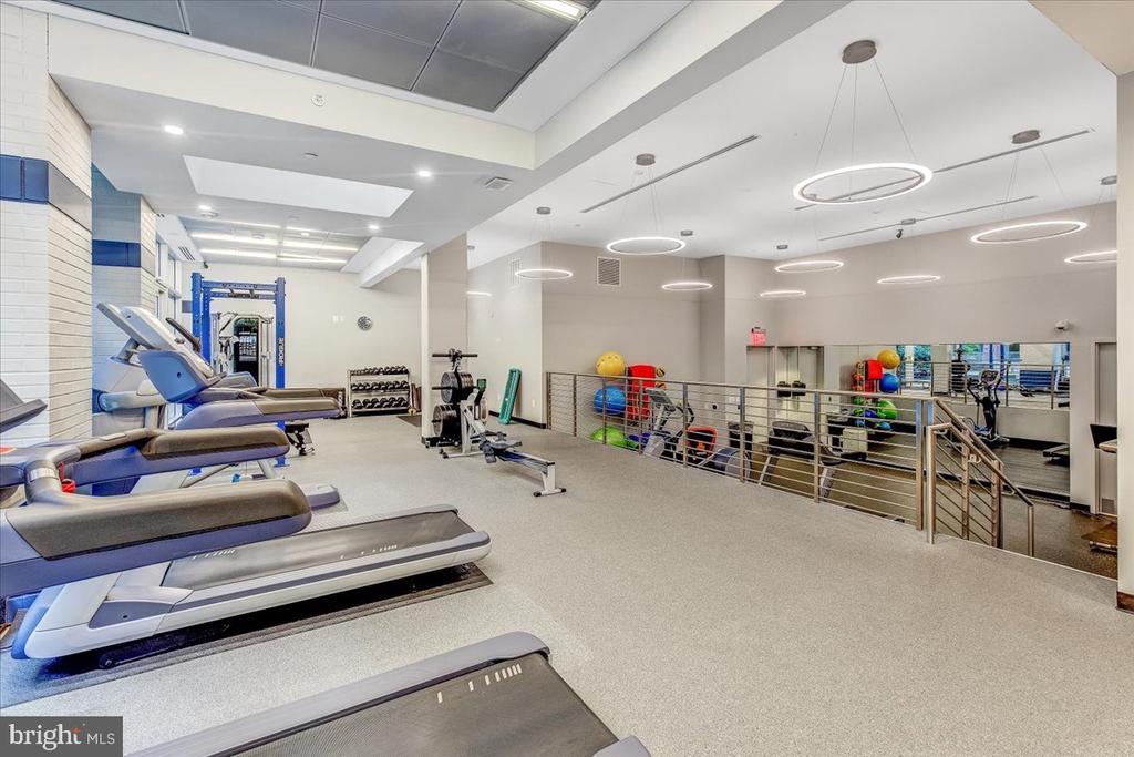 Washington, District of Columbia, 20003, United States, 2 Bedrooms Bedrooms, ,2 BathroomsBathrooms,Residential,For Sale,1974784