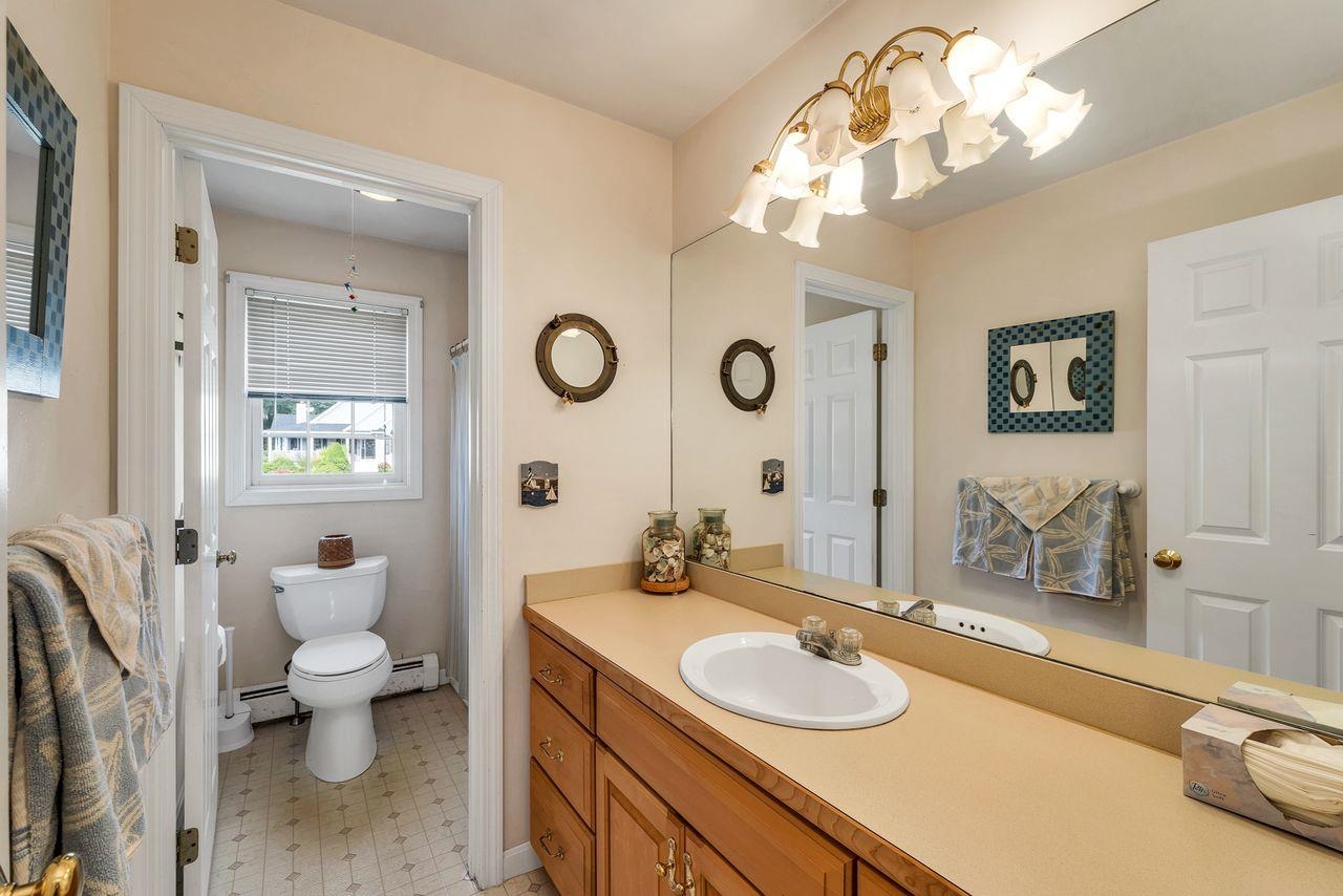 Seabrook, New Hampshire, 03874, United States, 3 Bedrooms Bedrooms, ,2 BathroomsBathrooms,Residential,For Sale,1986462