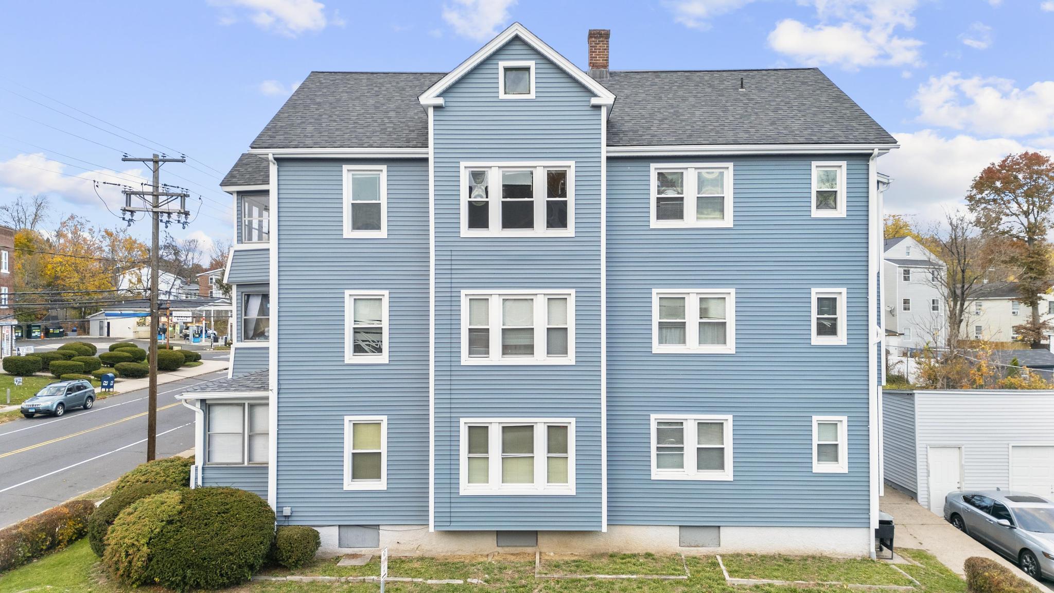 New Britain, Connecticut, 06053, United States, 6 Bedrooms Bedrooms, ,3 BathroomsBathrooms,Residential,For Sale,1989479